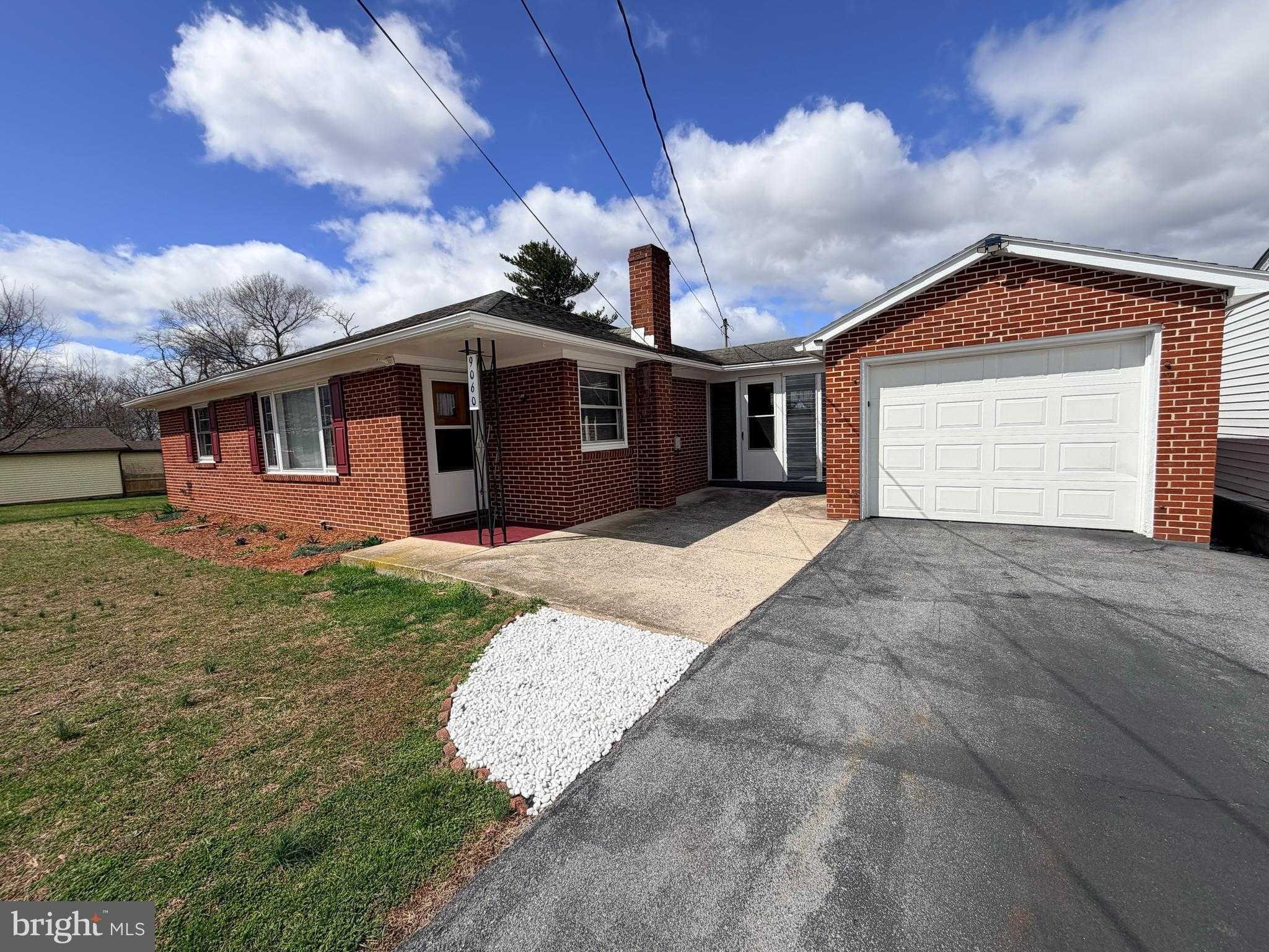 9060 Downsville Pike photo 23