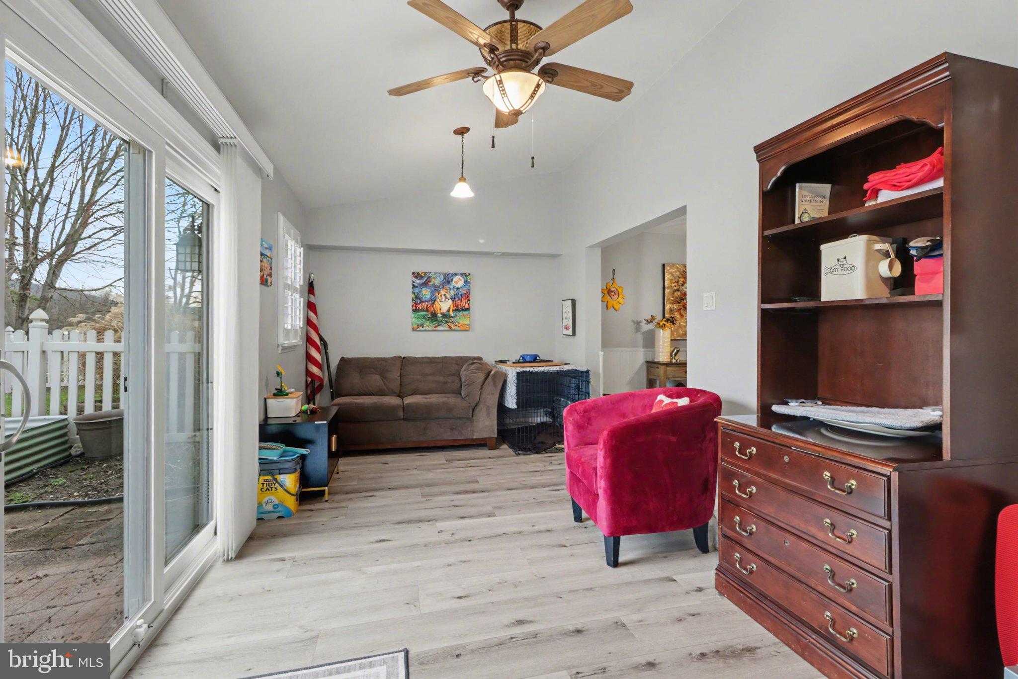 6 Westwood CT photo 26