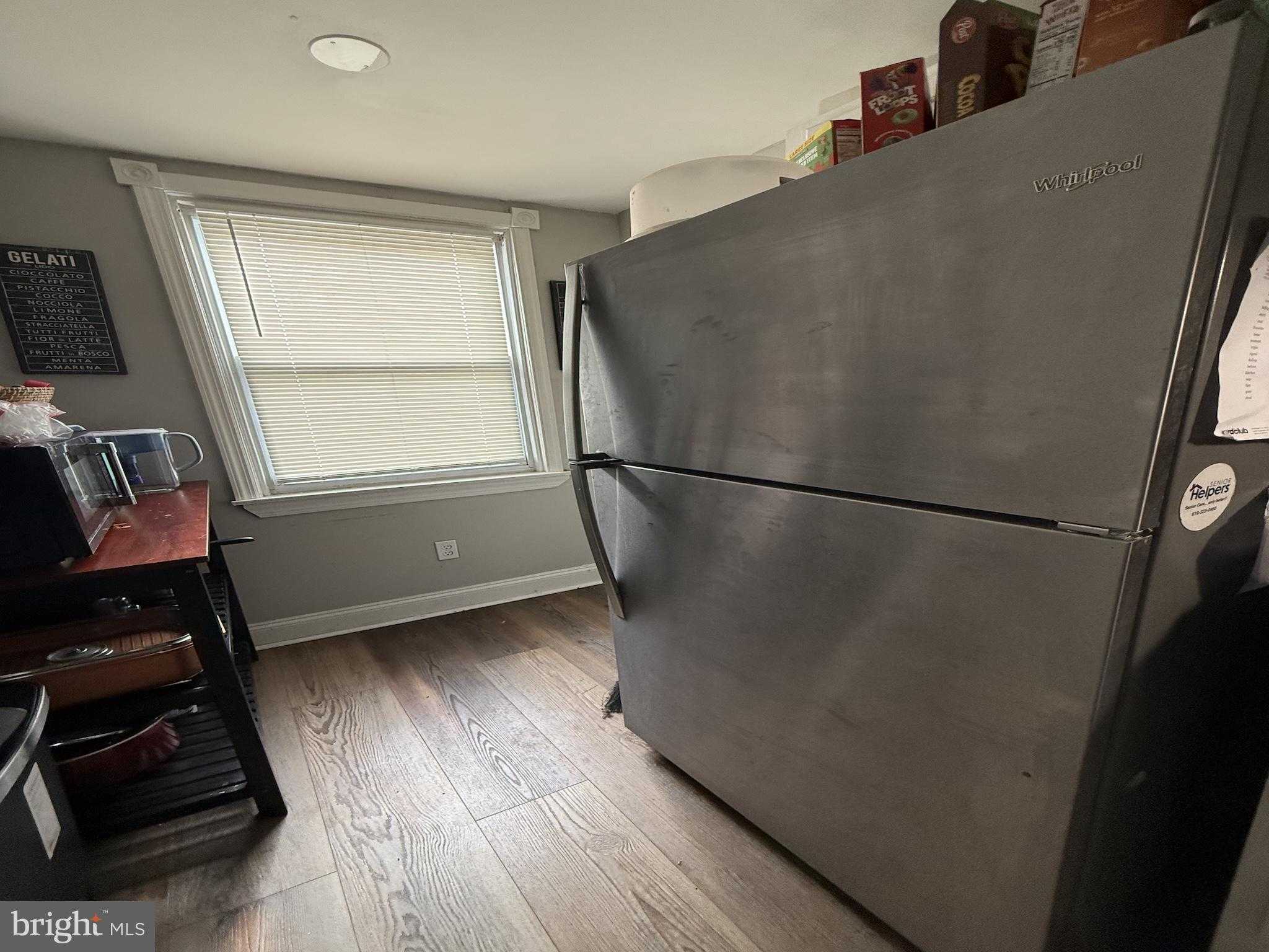 229 W 22nd St photo 5