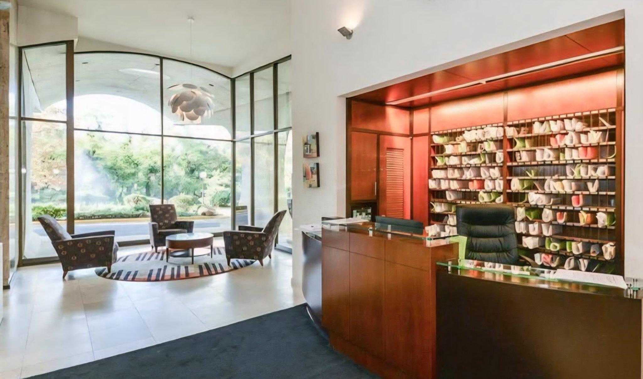 301 N Beauregard St Apt 203 photo 4