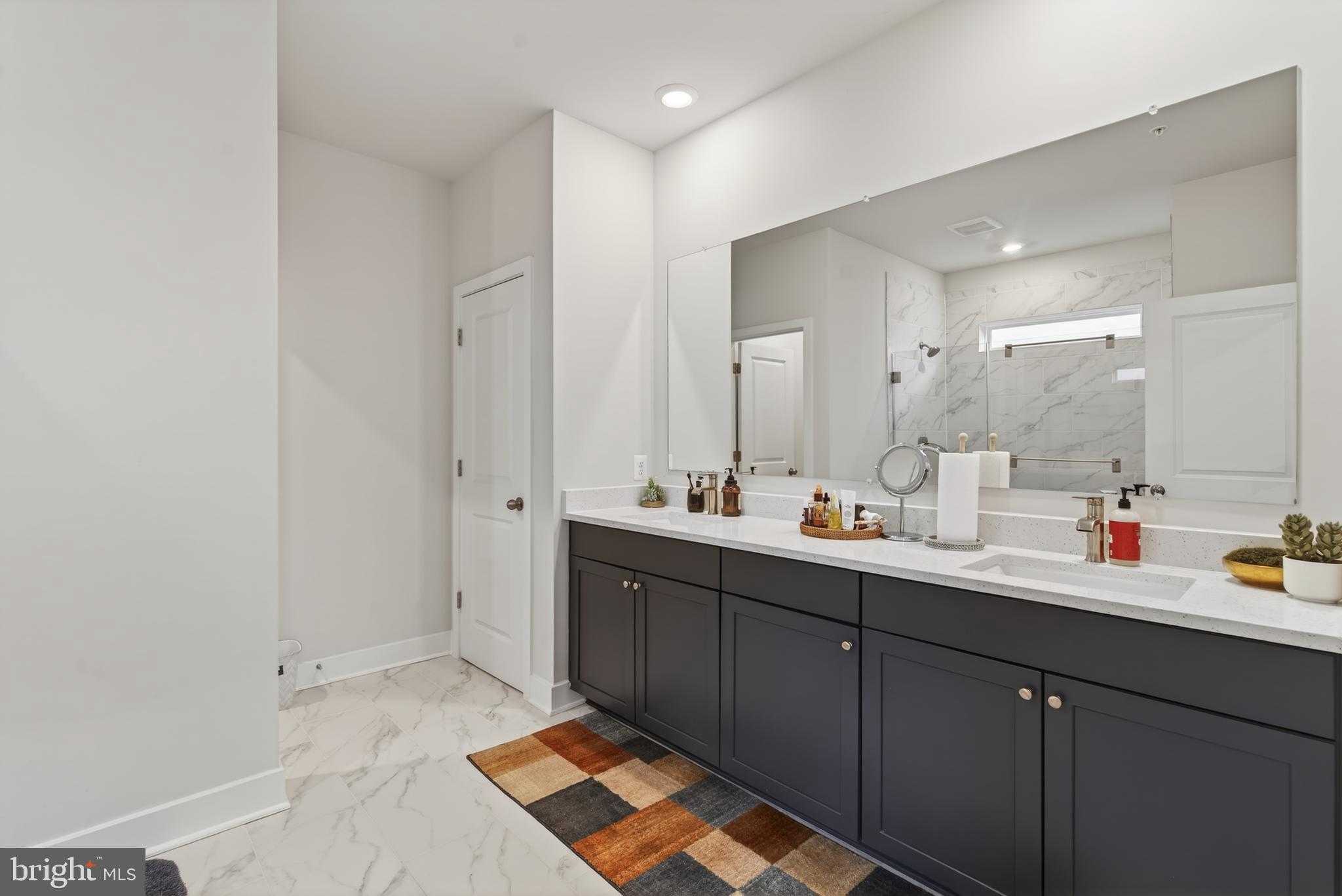 7201 Gringotts Way Unit B photo 25