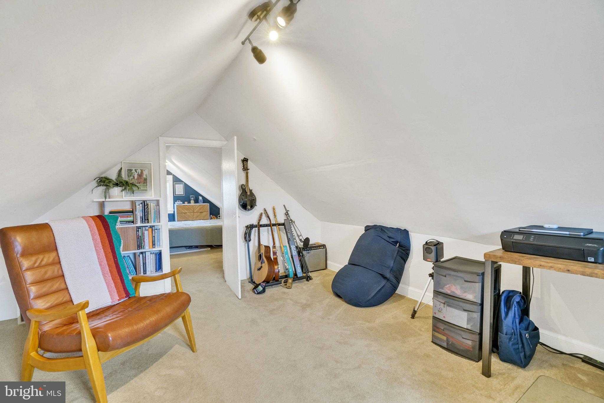 1901 Scroggins Rd photo 23