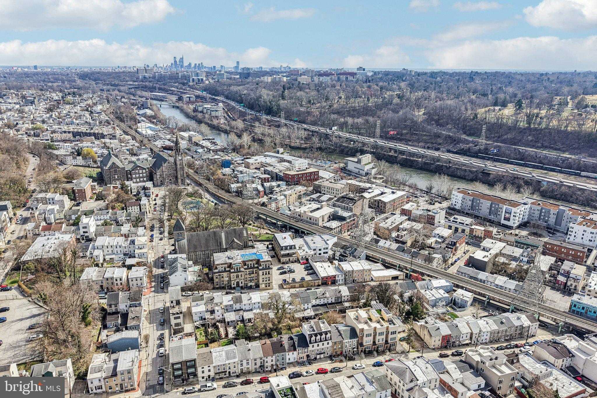 165 Levering St photo 41