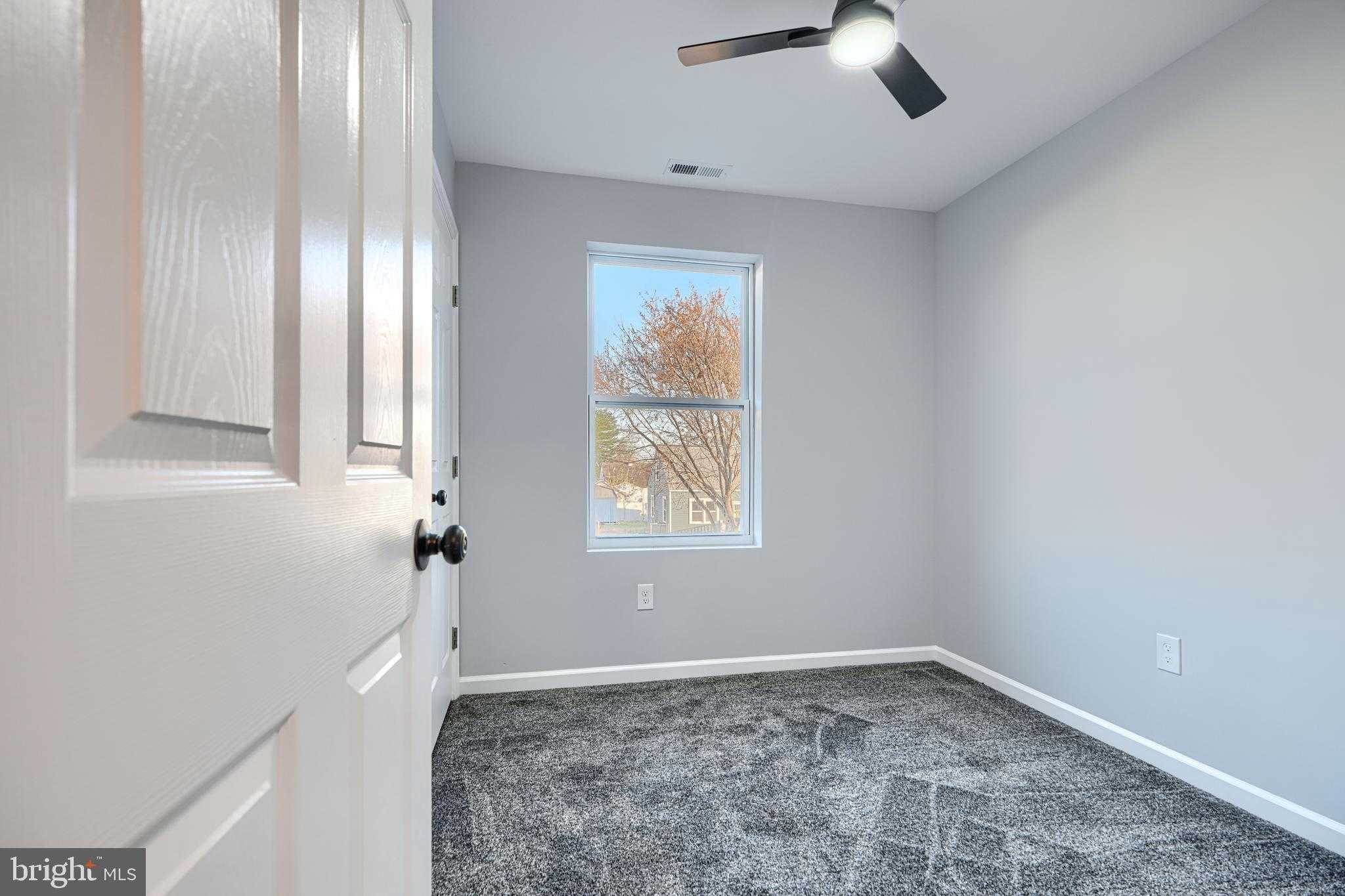 9 Avenal Rd photo 17