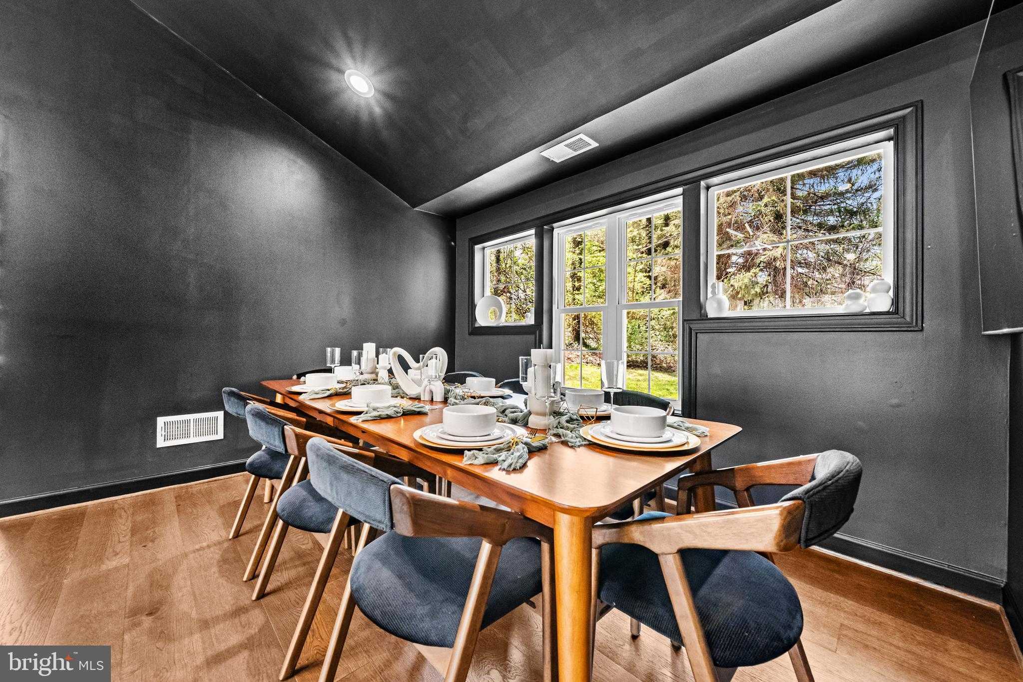 3803 Estel Rd photo 23