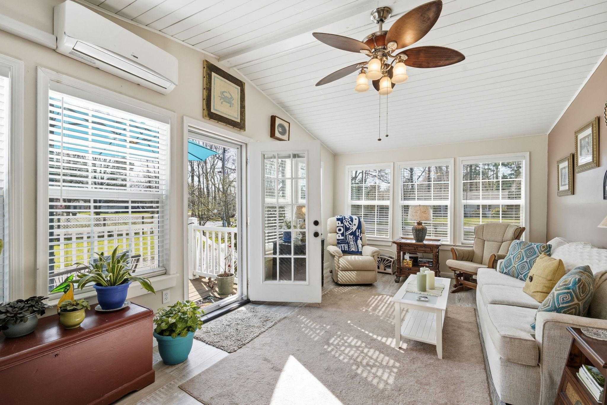 20812 Mercer Ave photo 4