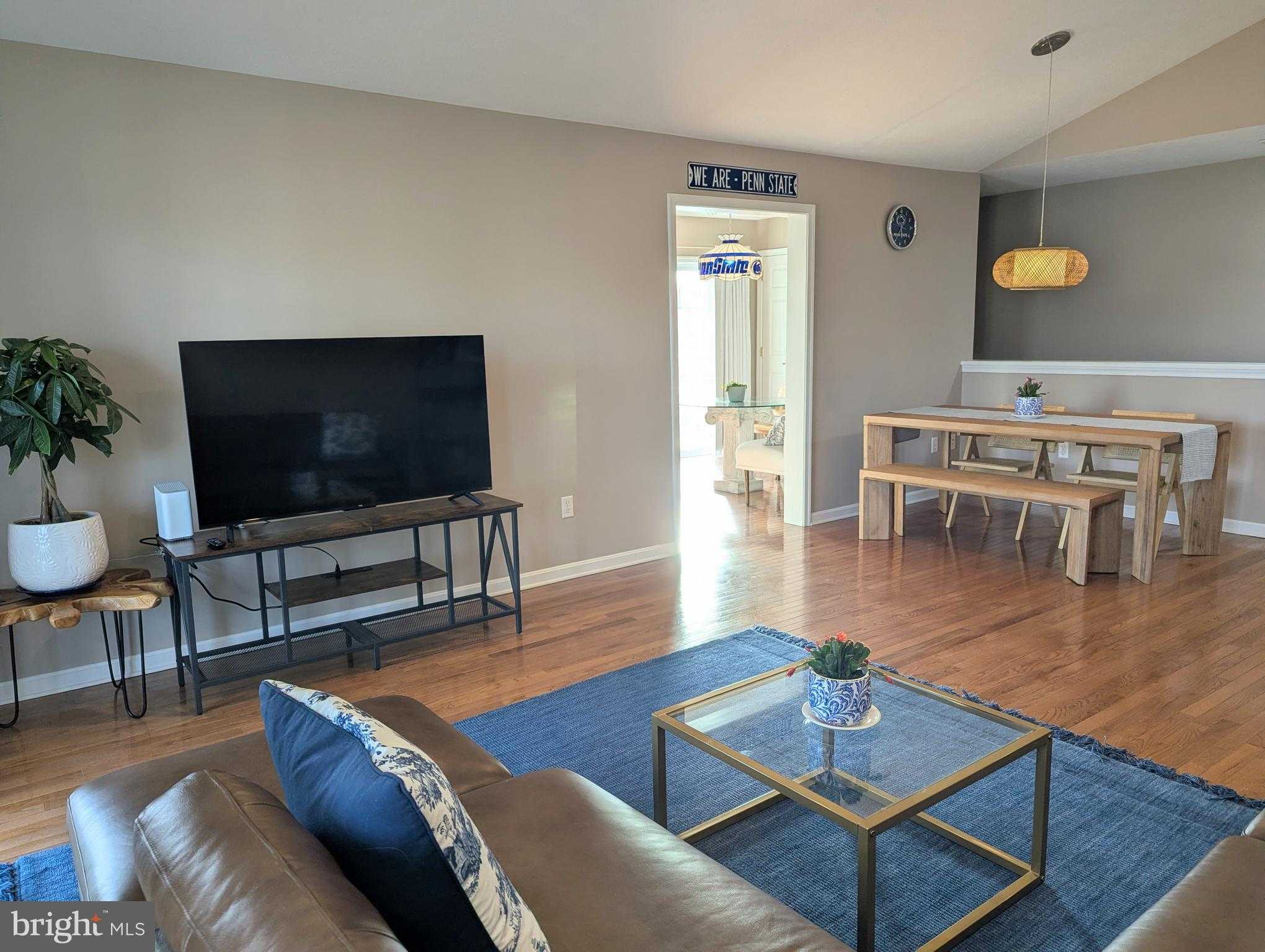 112 Alma Mater CT photo 12