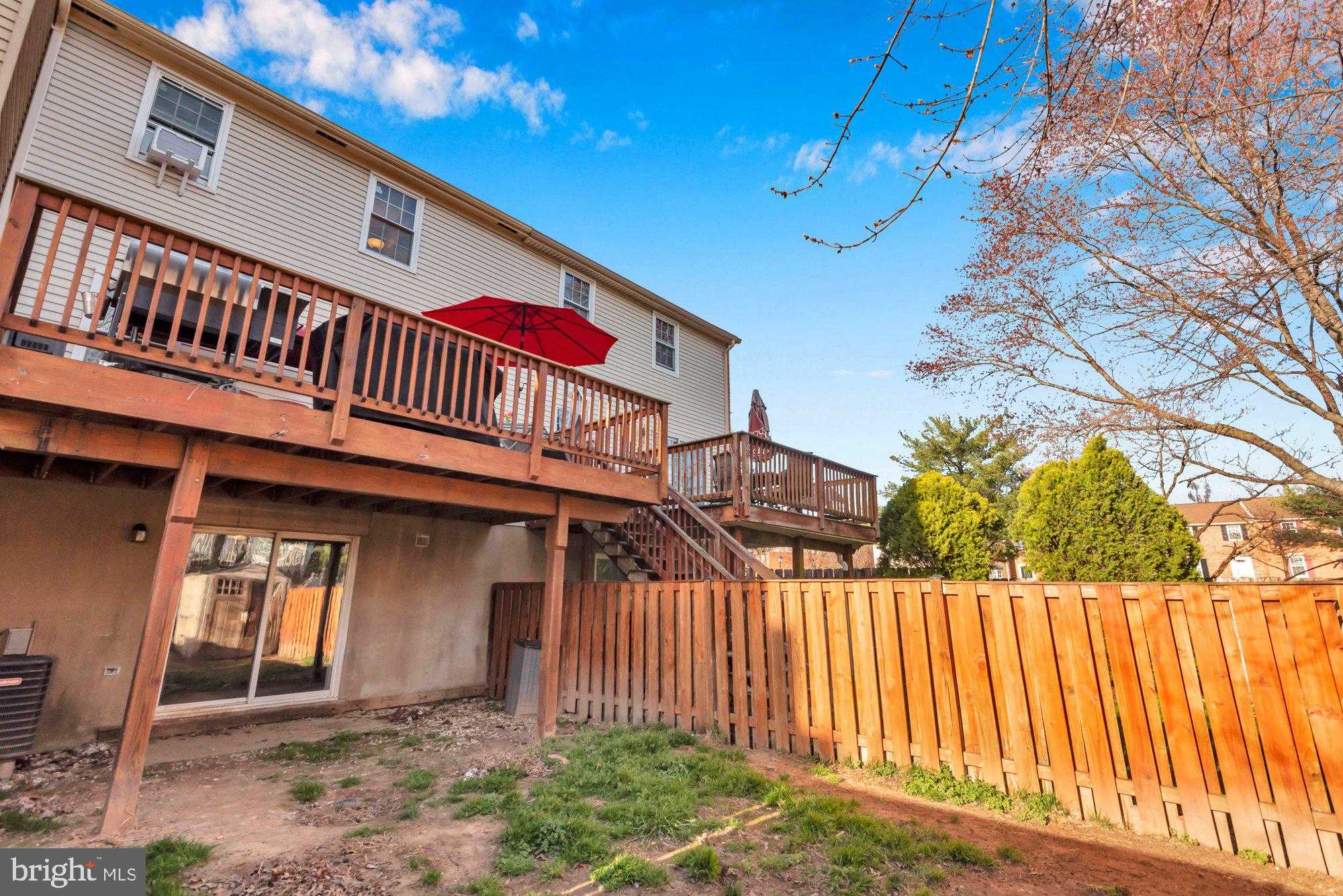 961 Mount Desert Harbour photo 34