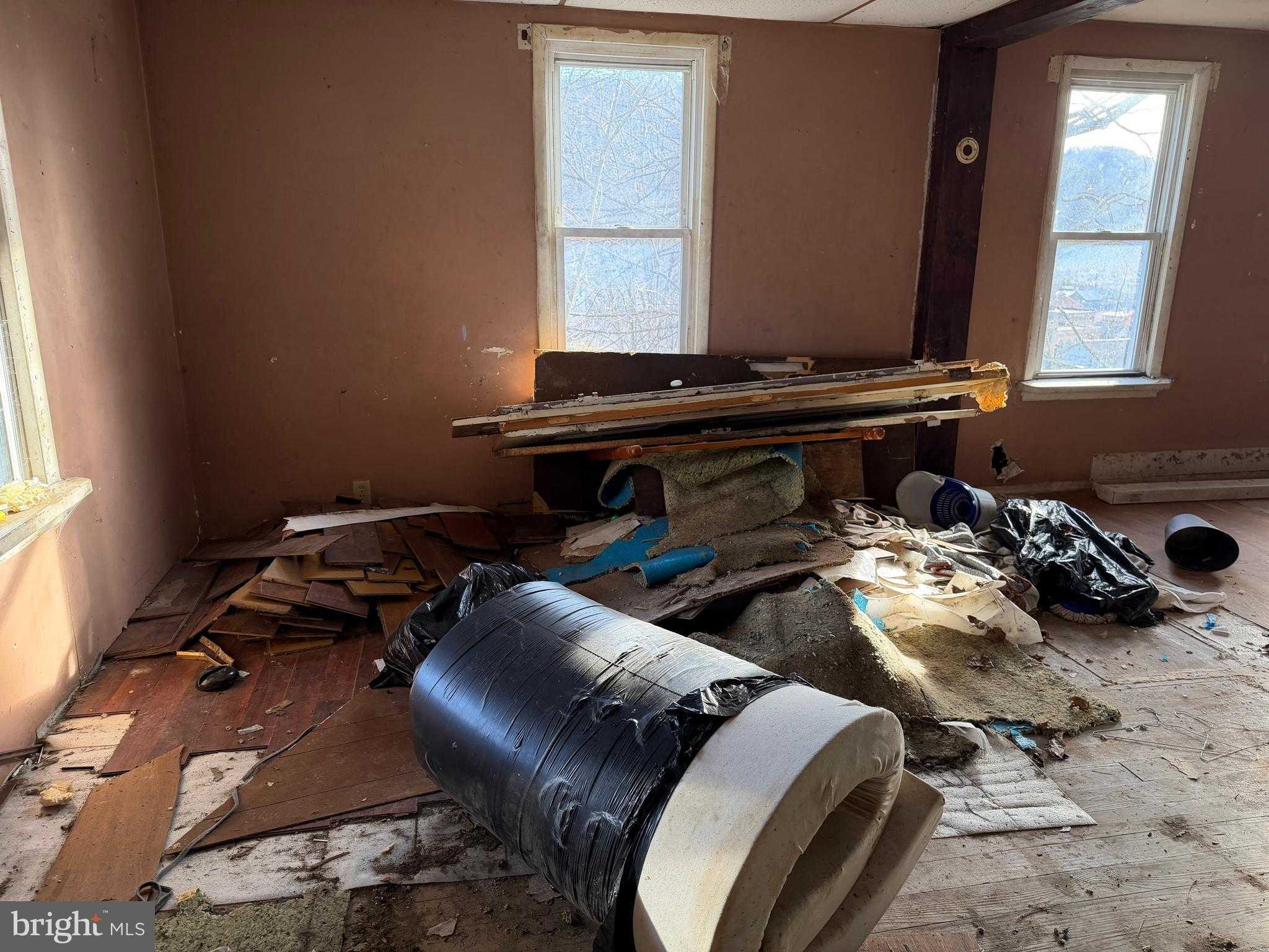 224 E 6th Street Ext photo 12