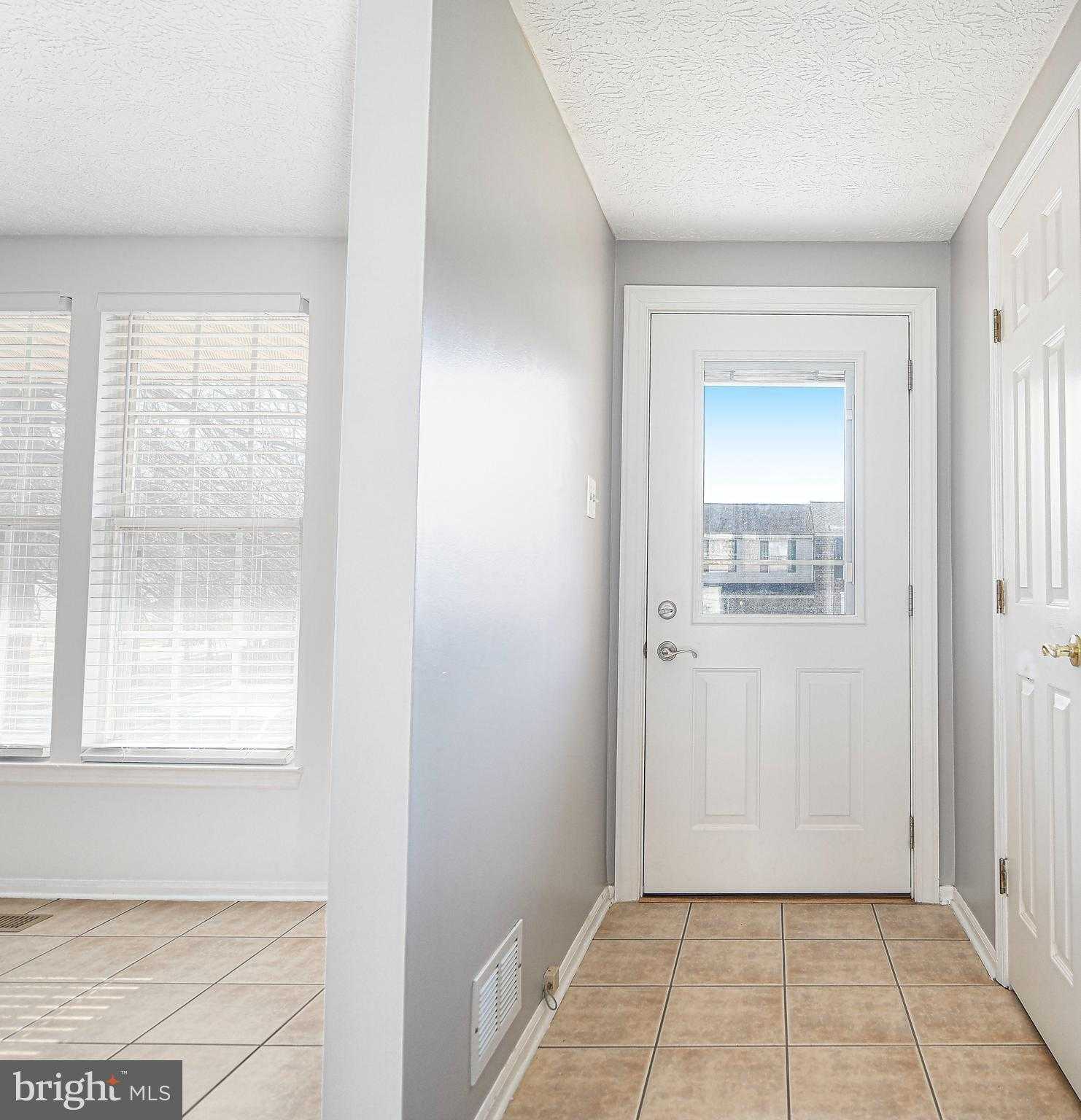 3702 Timahoe Cir photo 10