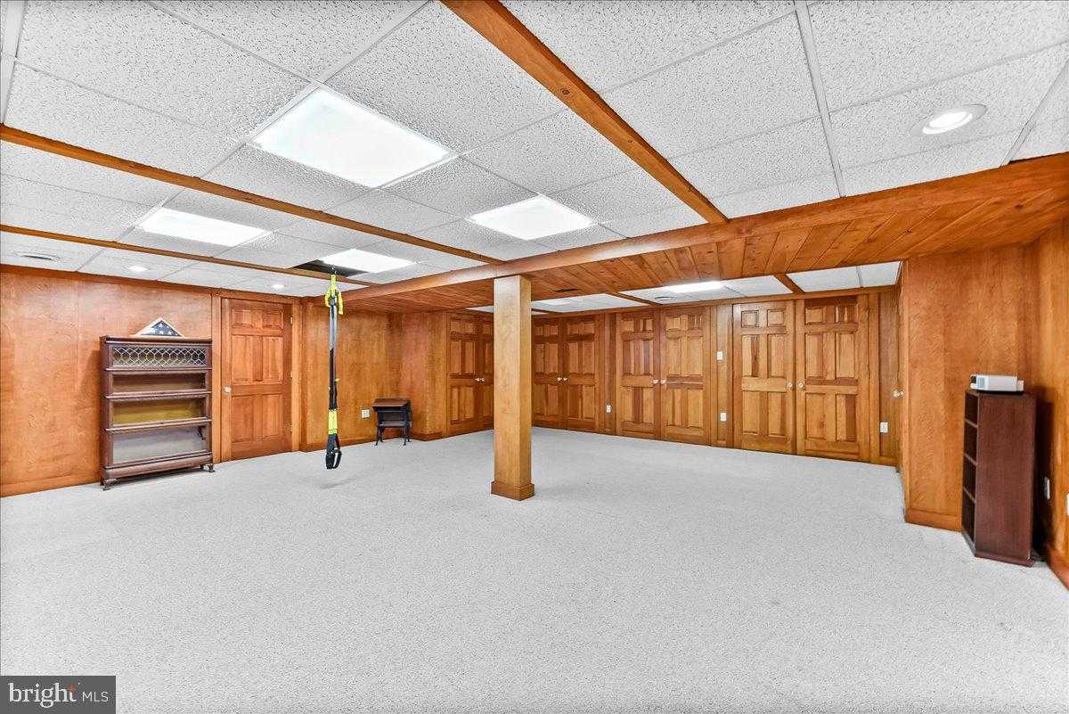 9 Adams Way photo 28