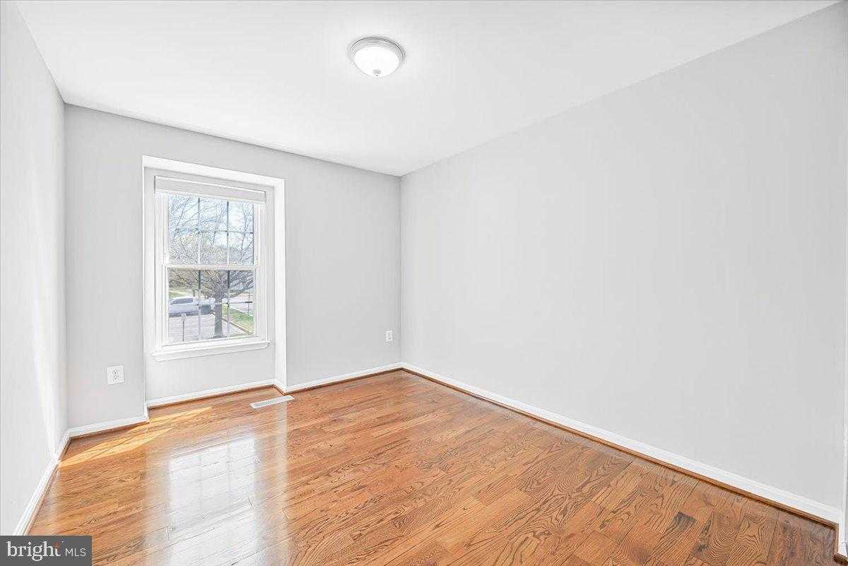 17641 Longview Ln photo 12