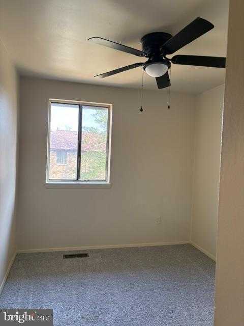 6976 Knighthood Ln photo 24