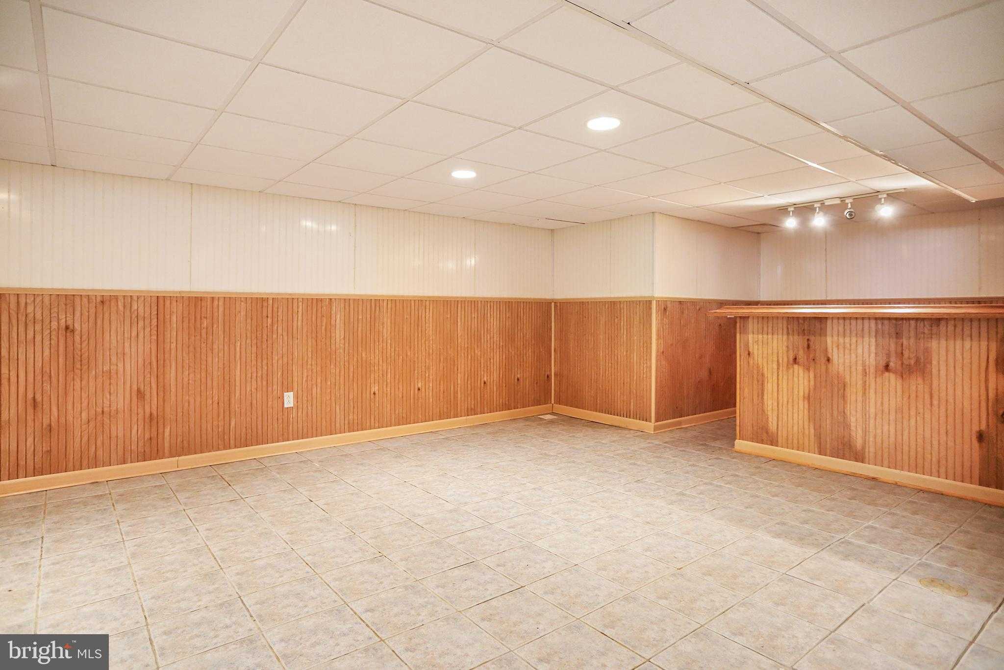 1201 Main St photo 14