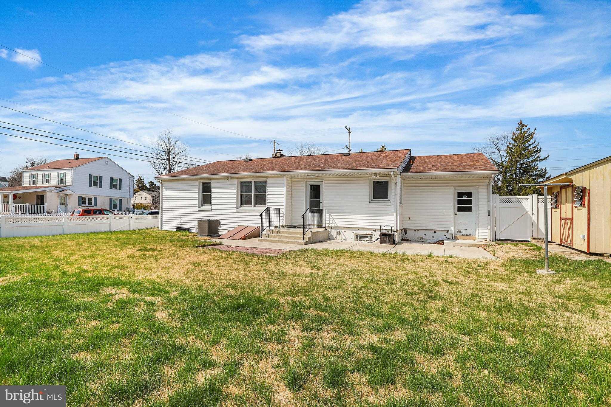 1201 Main St photo 20