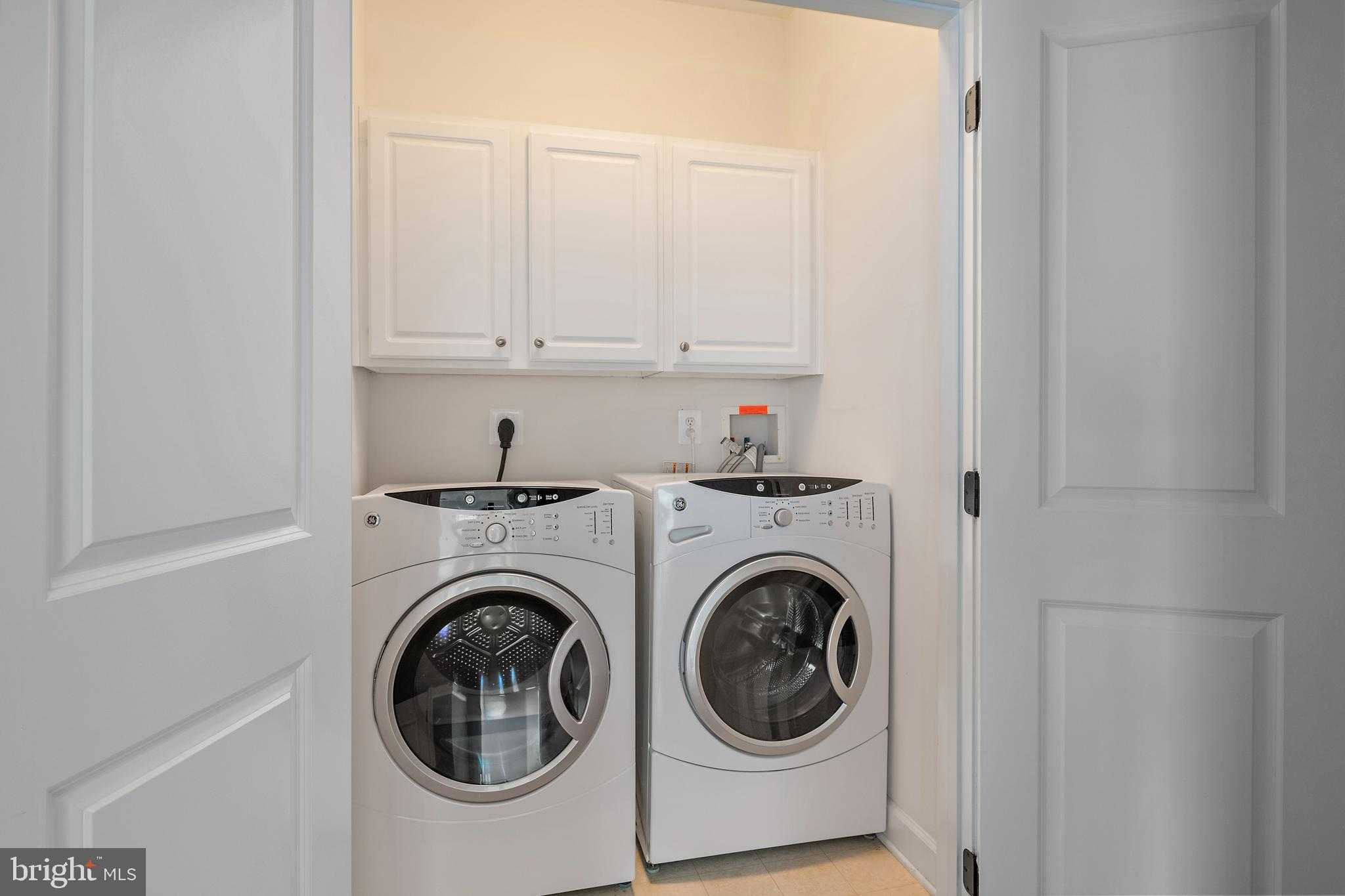 1523 Enyart Way Unit 102 photo 34