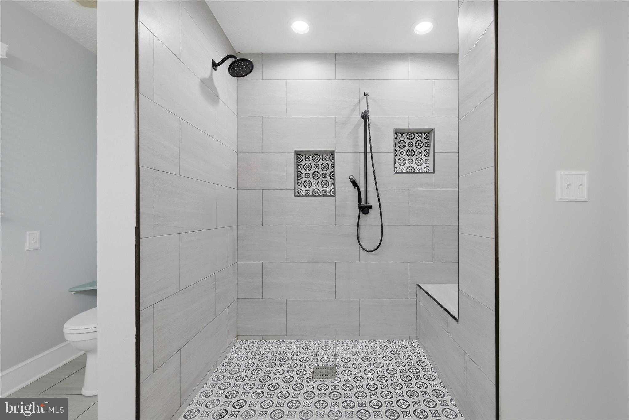 4001 Bentonville Rd photo 23