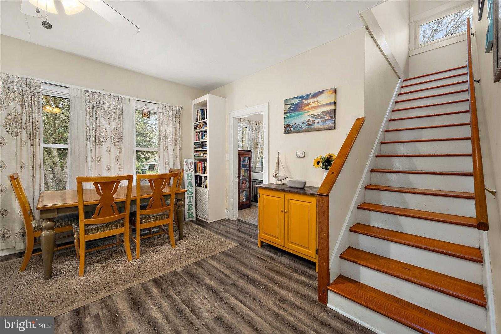 711 Vermont Ave photo 22