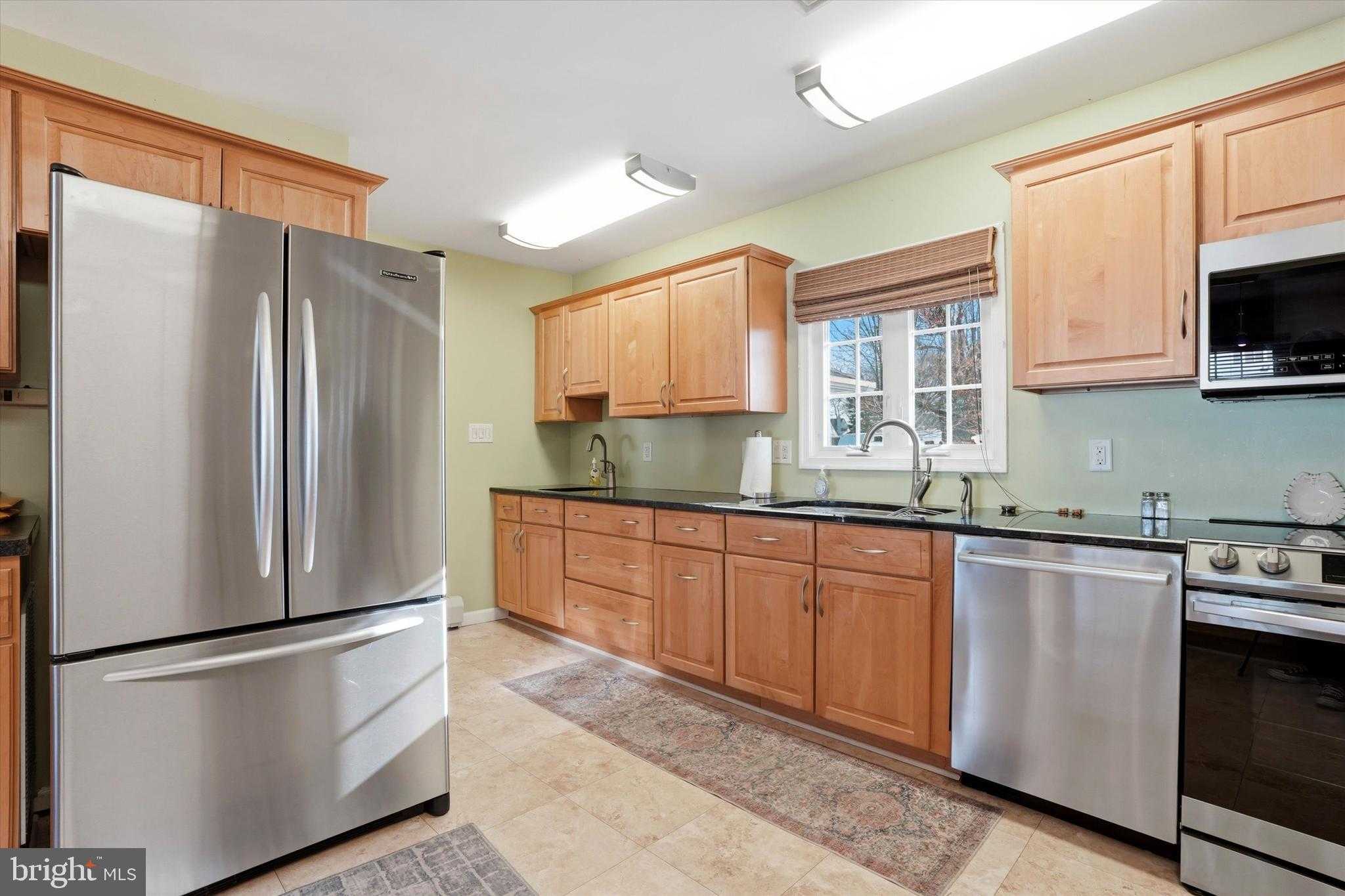 28 Sycamore Rd photo 9