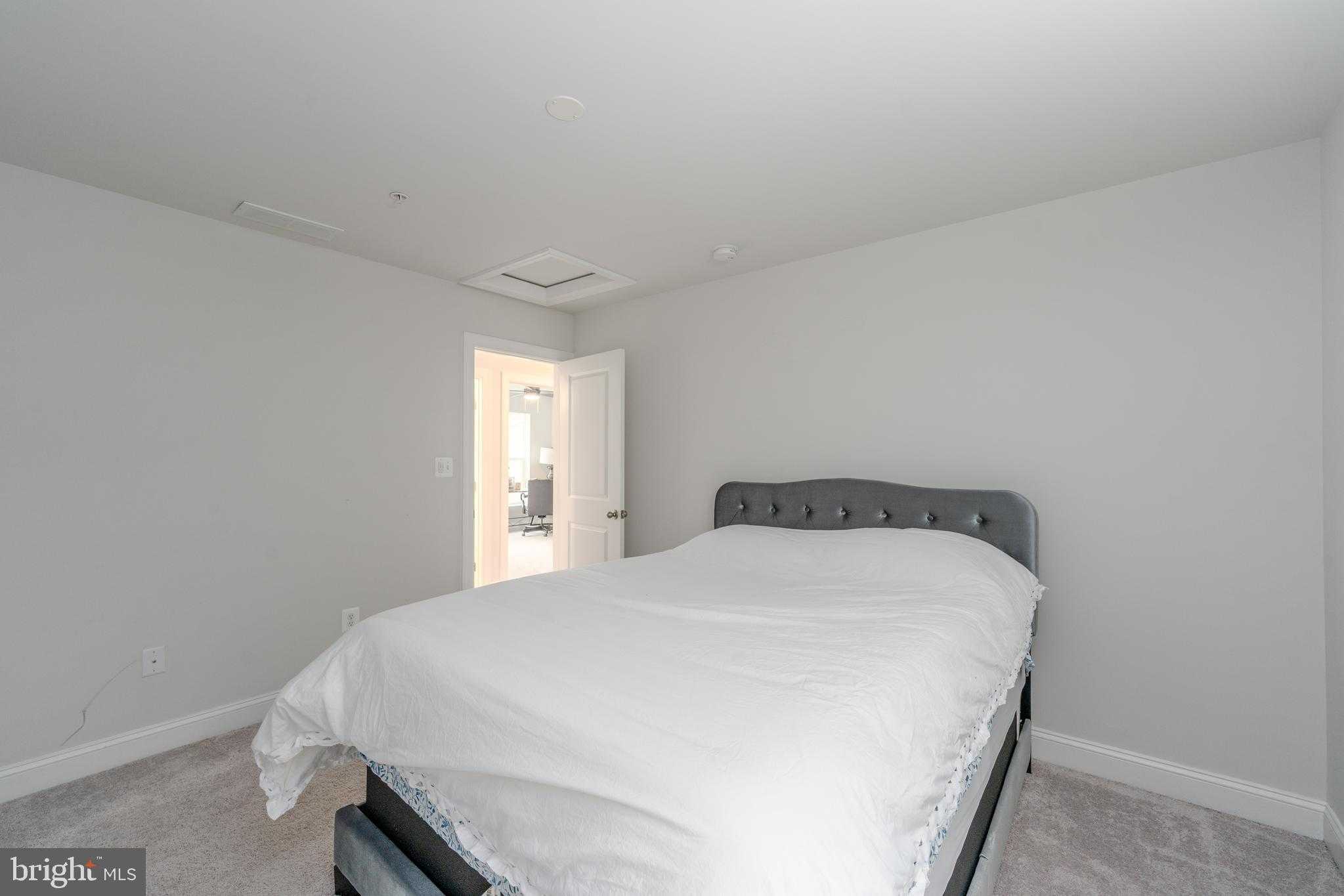 6210 Hunters Hollow Rd photo 35