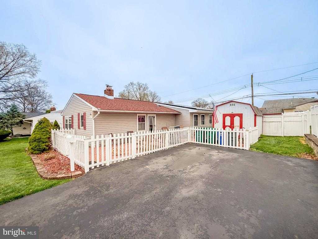 55 Teaberry Ln photo 25