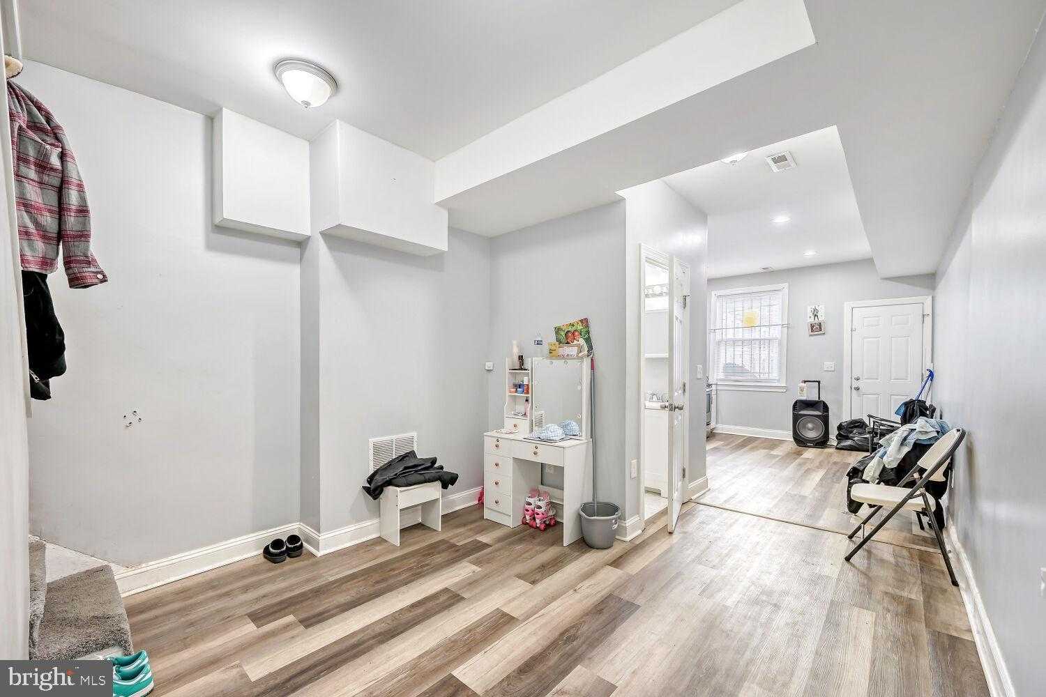 1625 Mchenry St photo 3