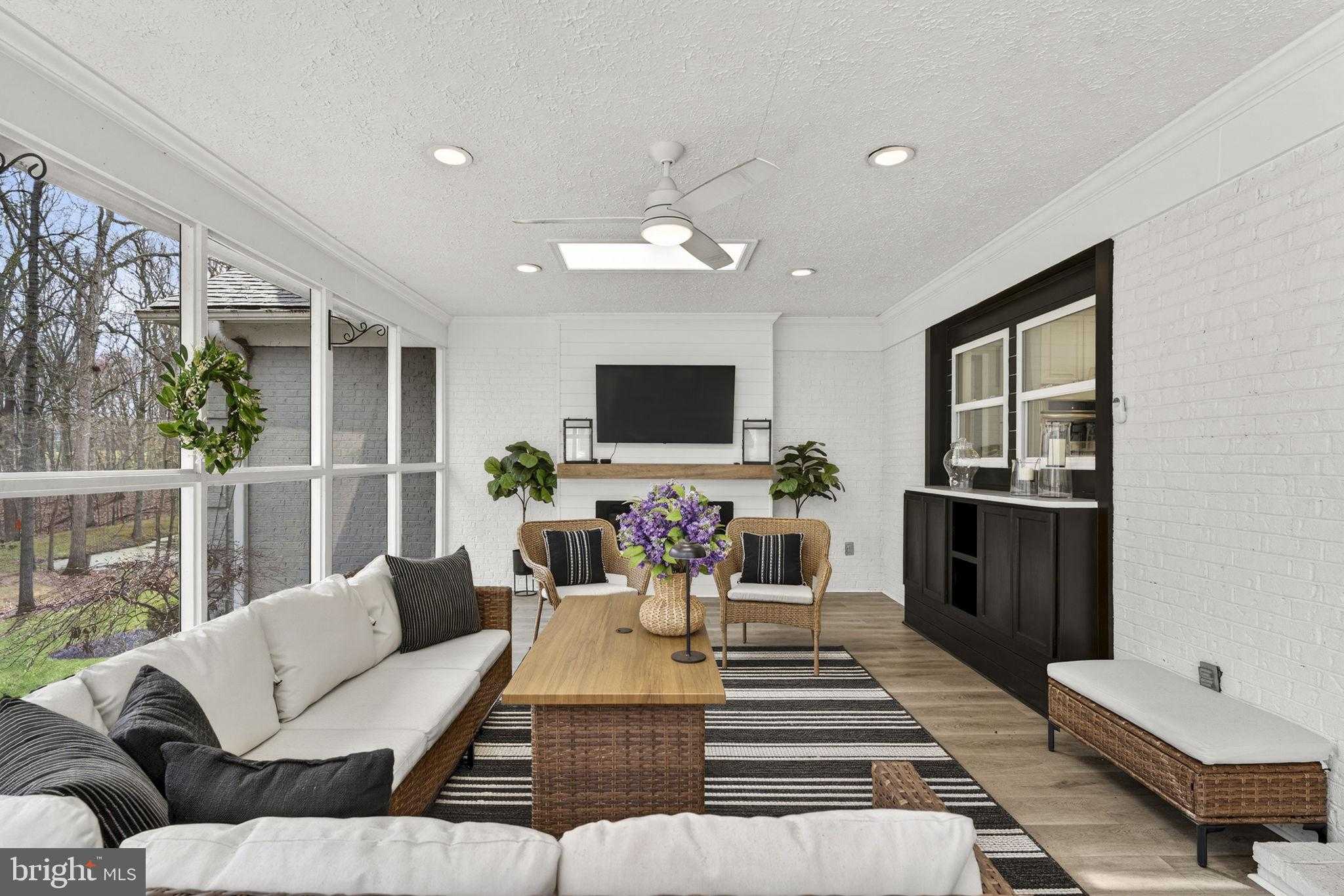 4341 Banbury Dr photo 39