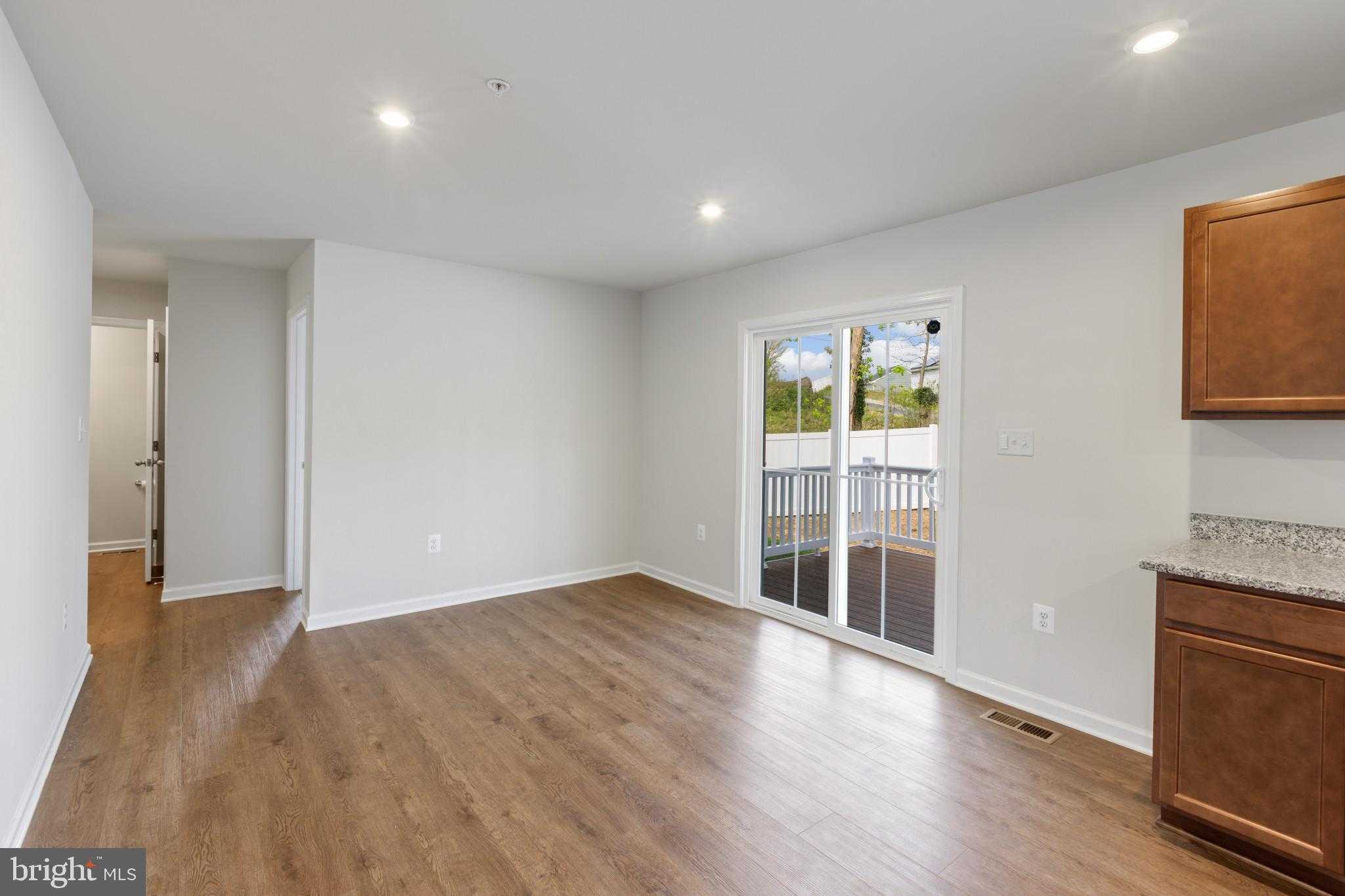 1100 Shumi CT photo 14