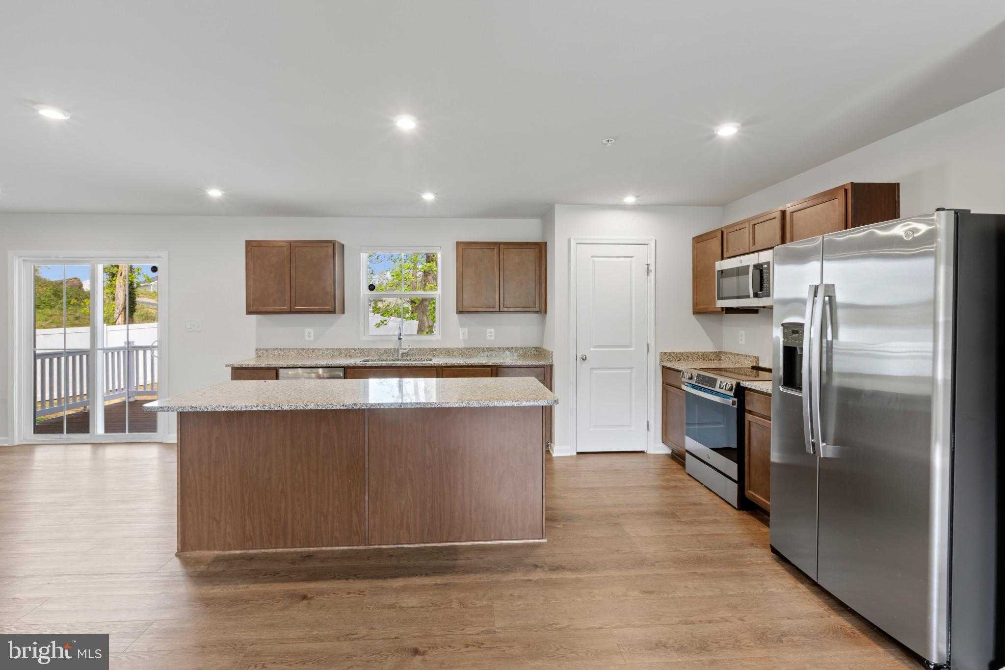 1100 Shumi CT photo 4