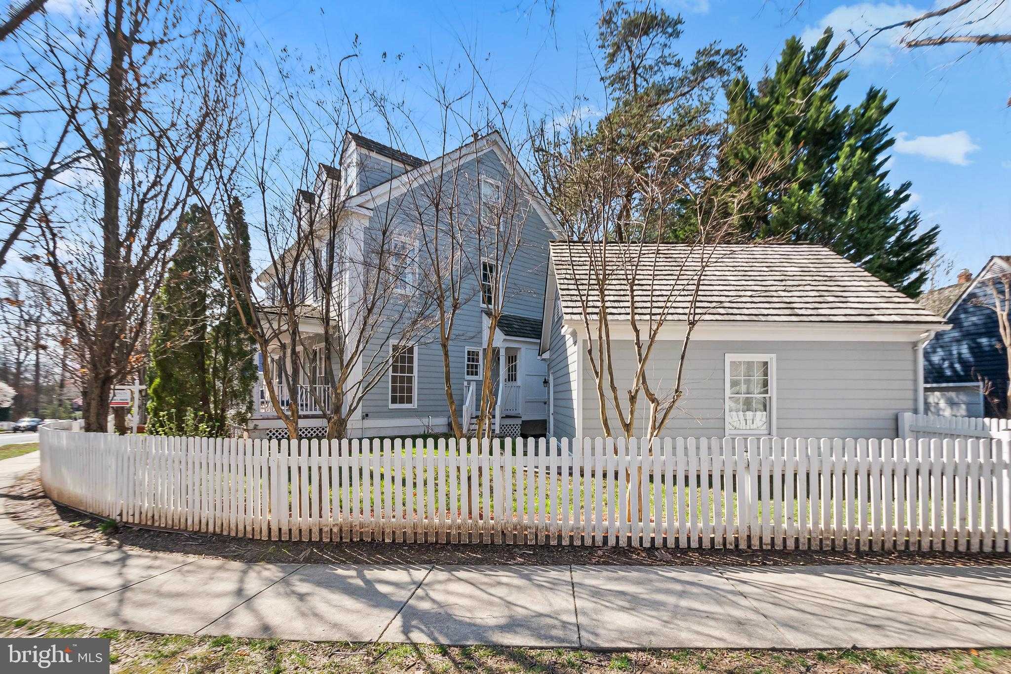 119 Thurgood St photo 3