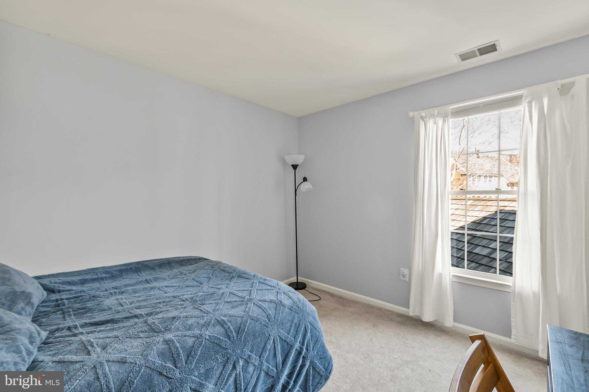 119 Thurgood St photo 33