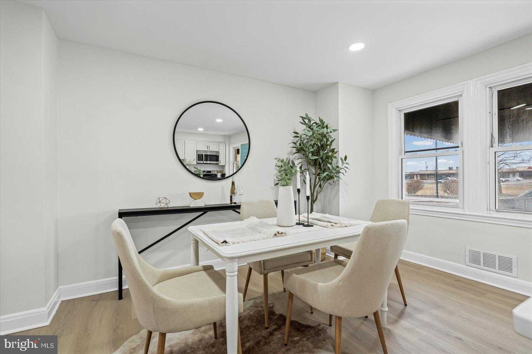 3555 Elmora Ave photo 9