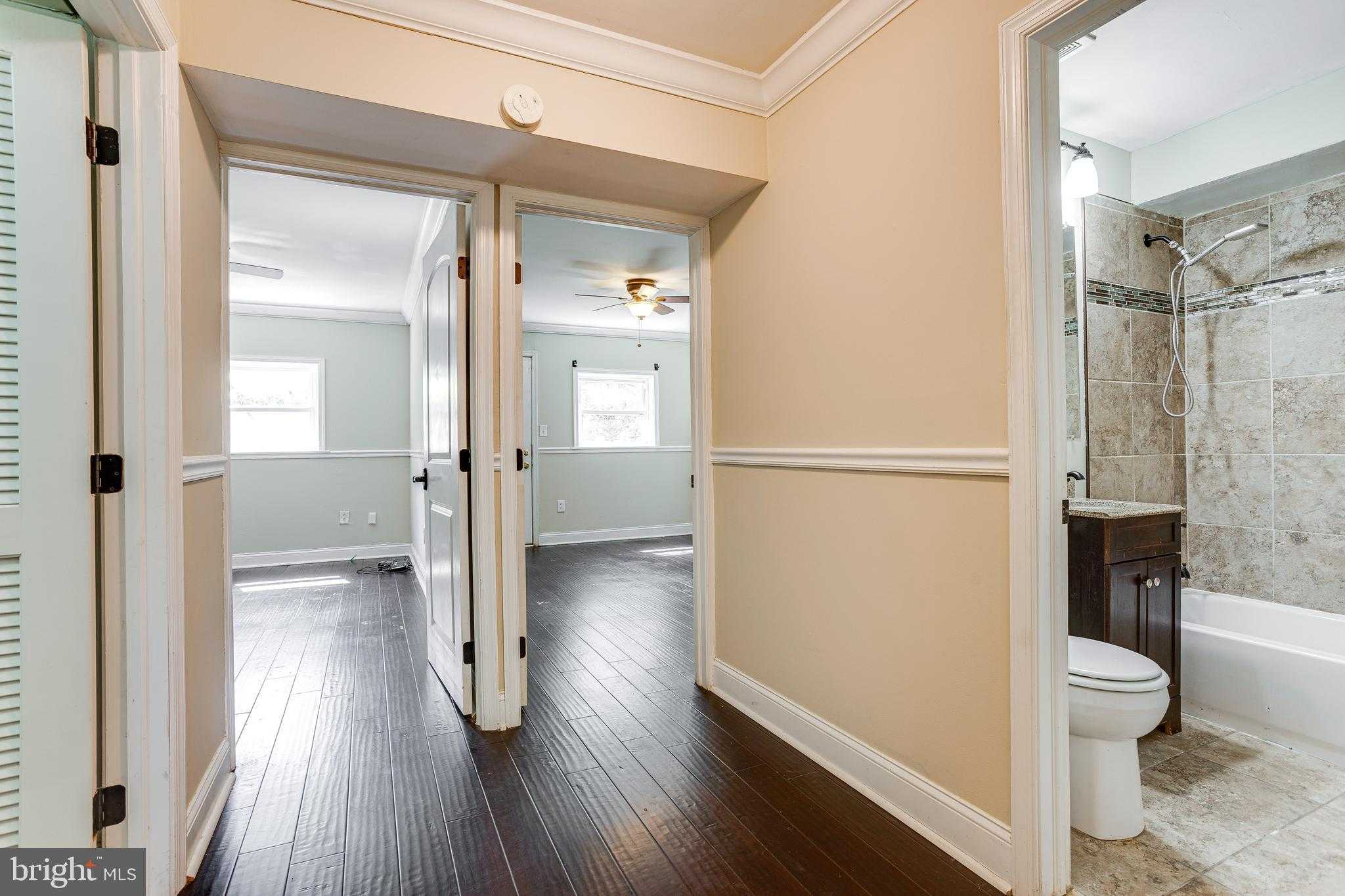 365 Hermitage St photo 20