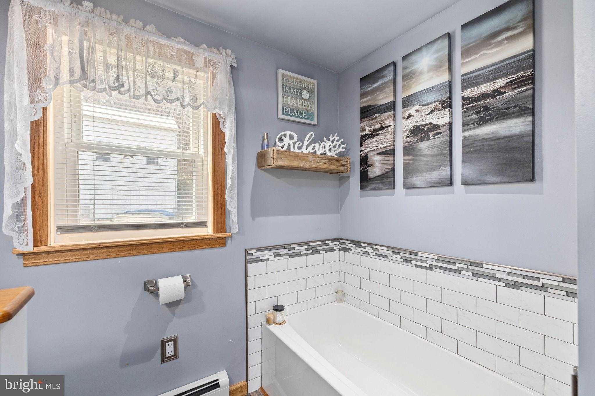 1760 Main St photo 39