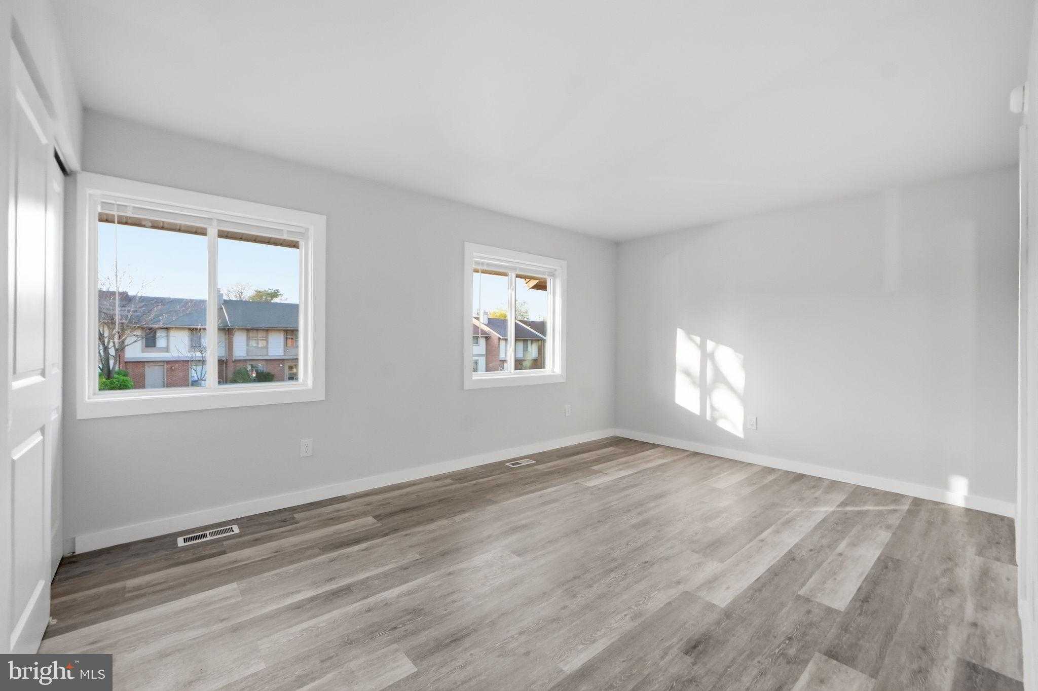 1227 Springtide Pl photo 13