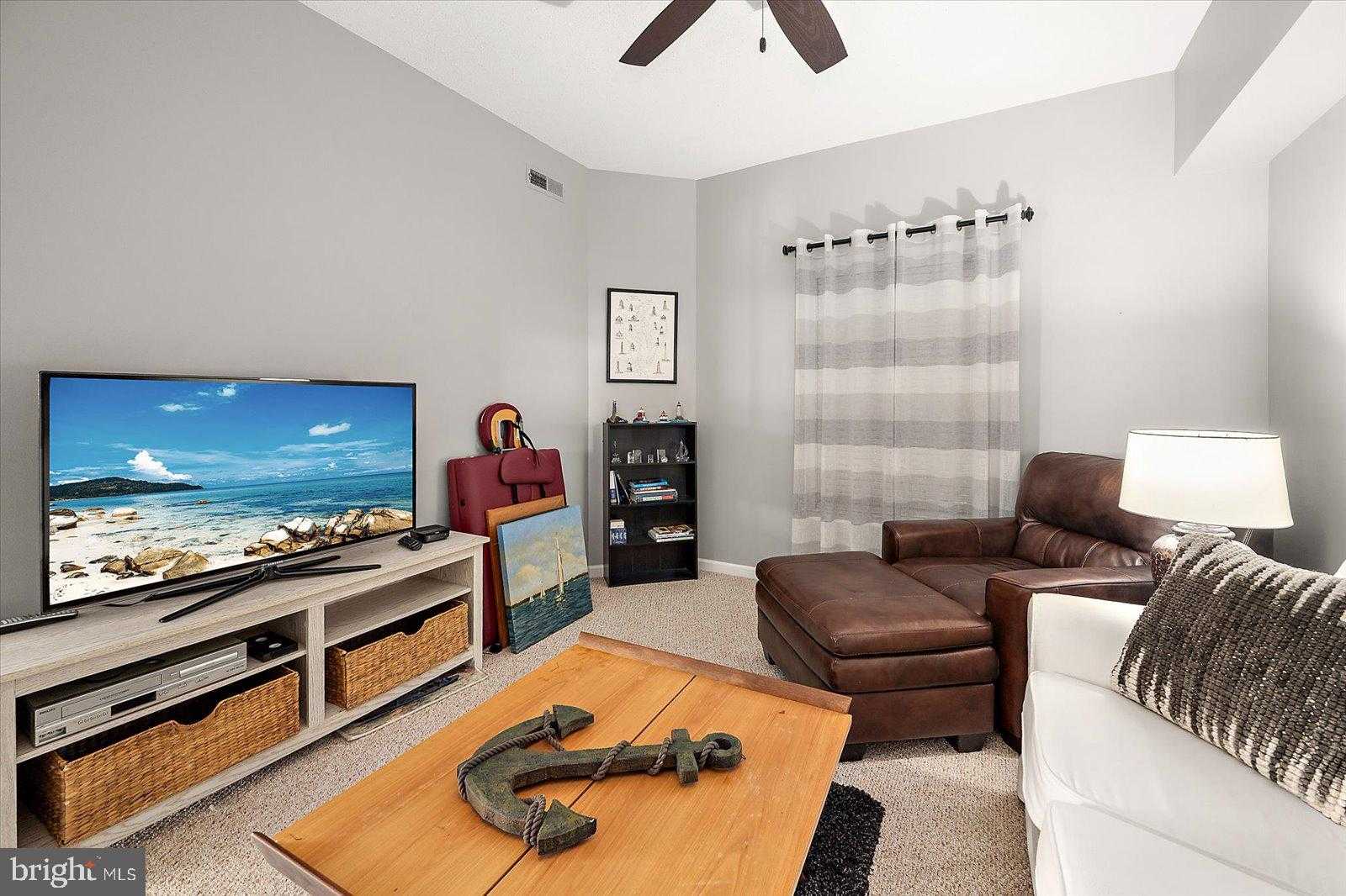 103 Williams St Unit 617 photo 37