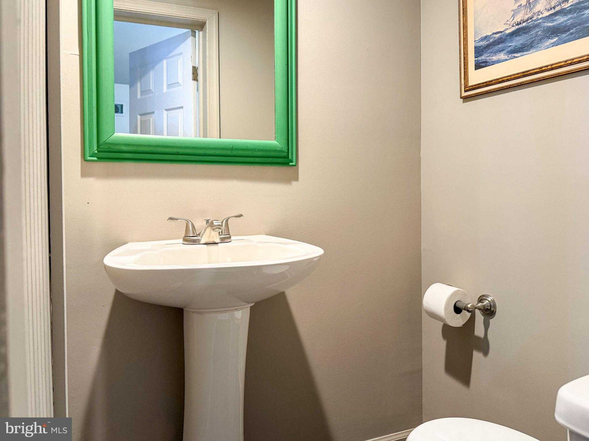 319 Marshall Ave photo 66