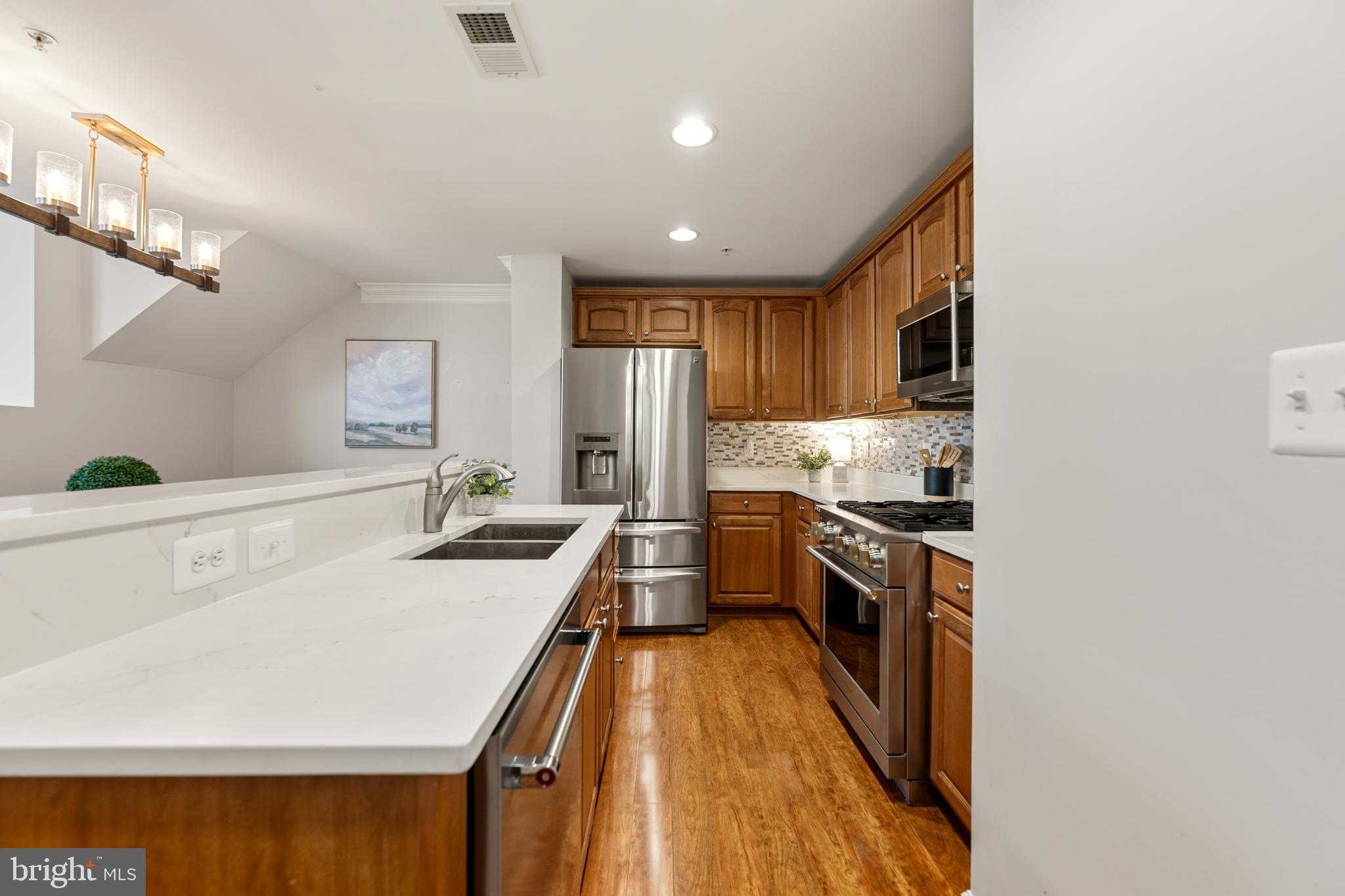 12444 Liberty Bridge Rd photo 9