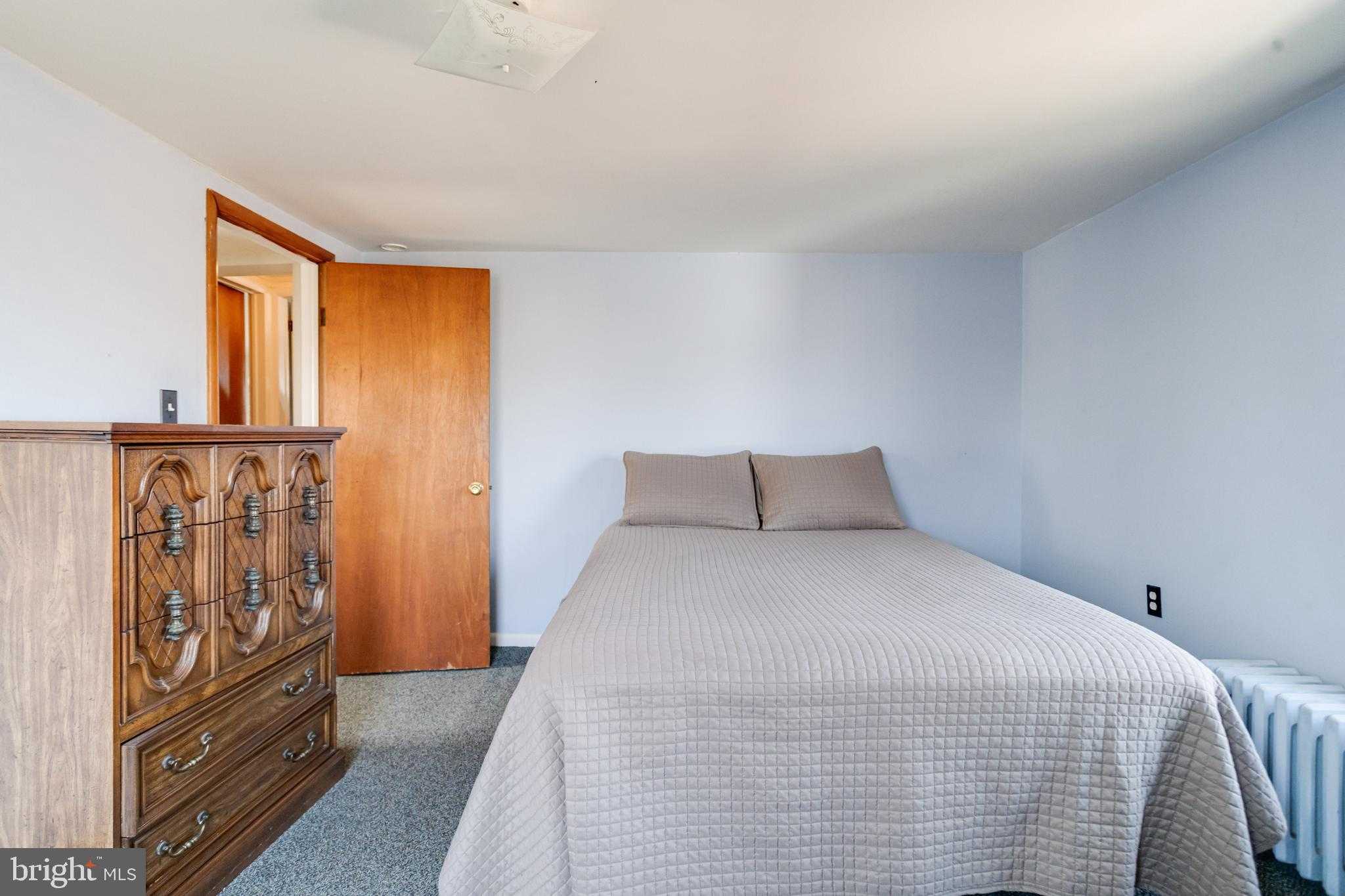 6612 Kenwood Ave photo 23