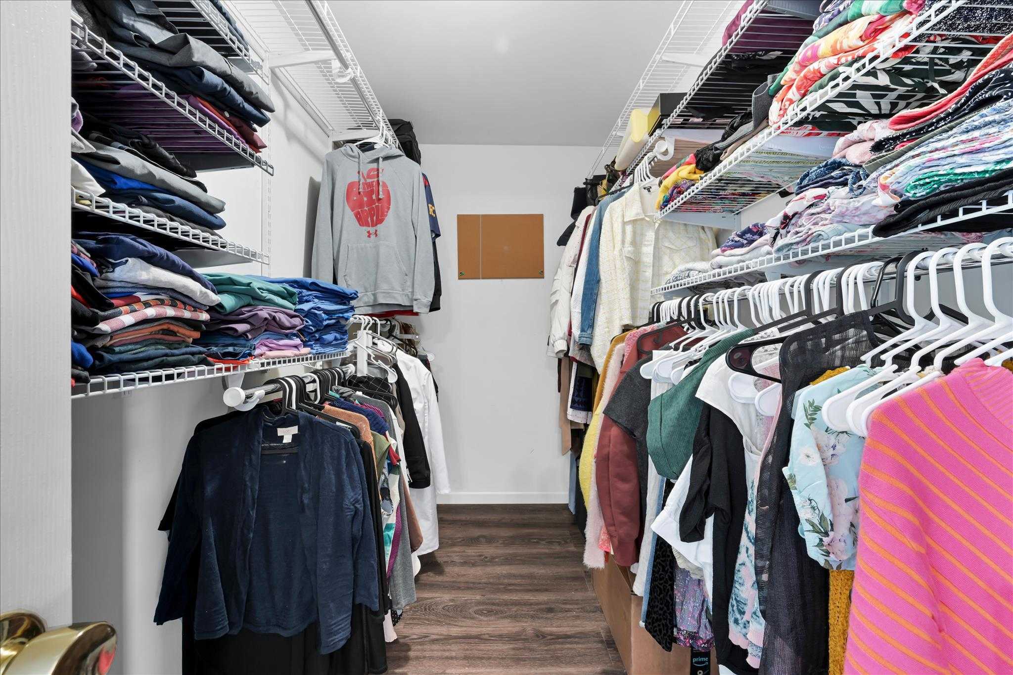 1054 Alexander Dr photo 20