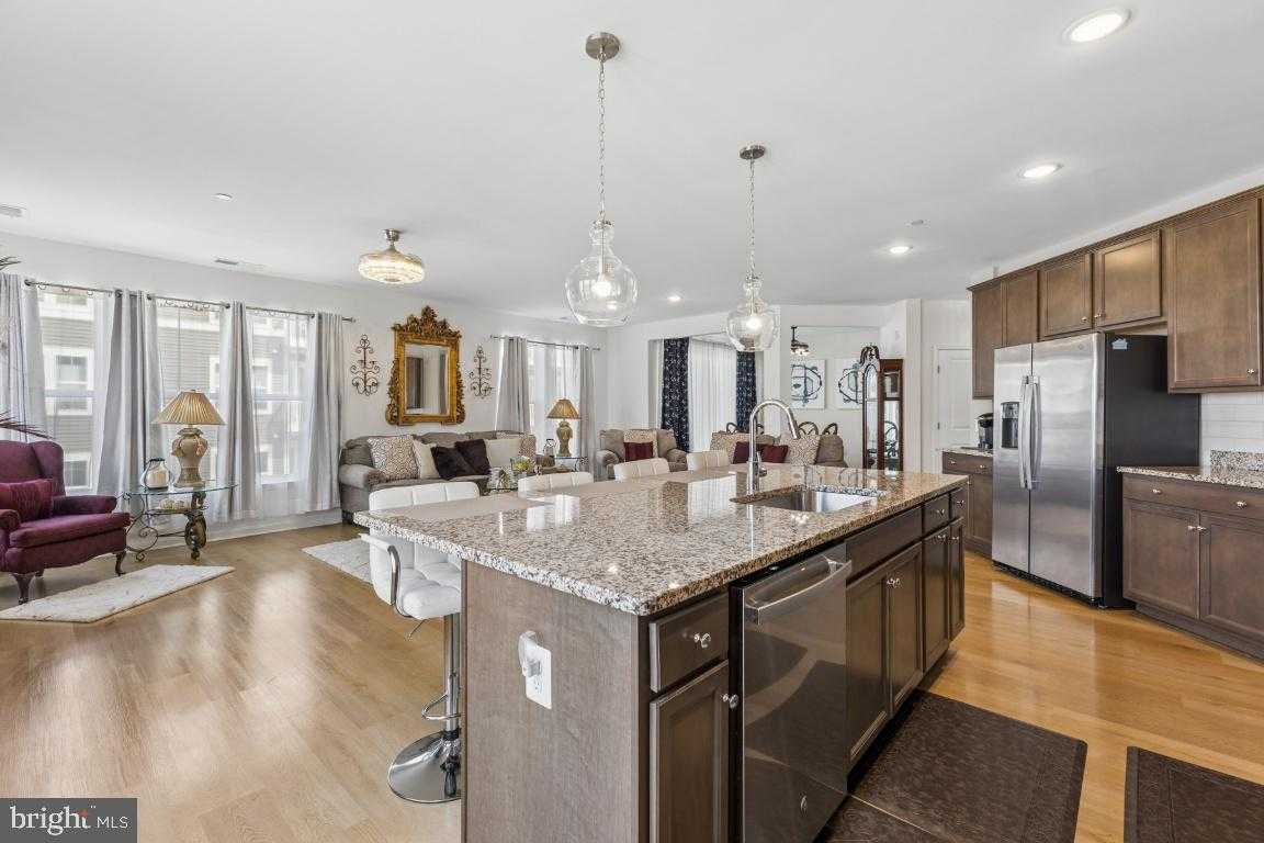 3720 Havertill Ln Unit 306 photo 17