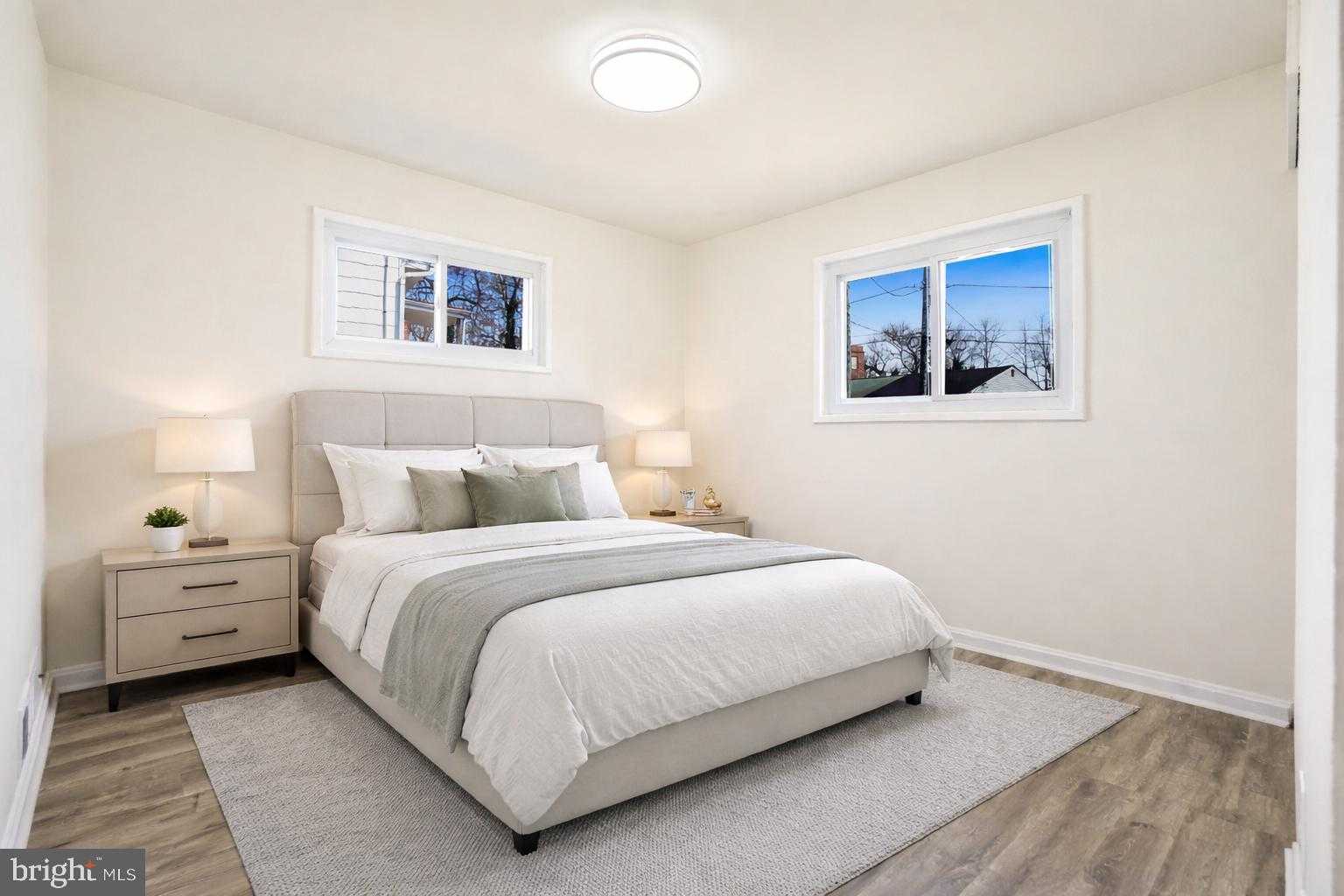 611 Blandford St photo 15