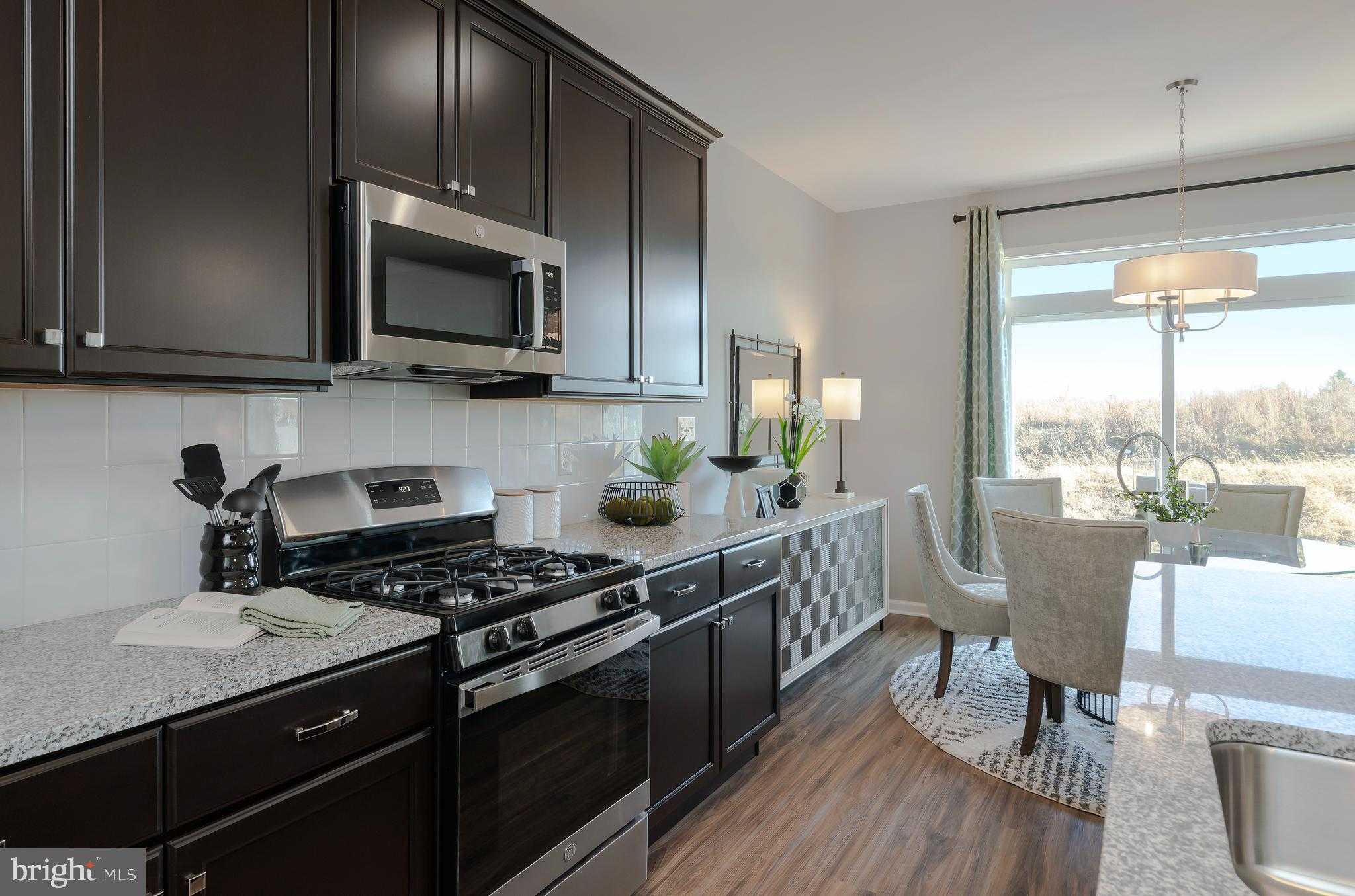 217 Capri Dr photo 3