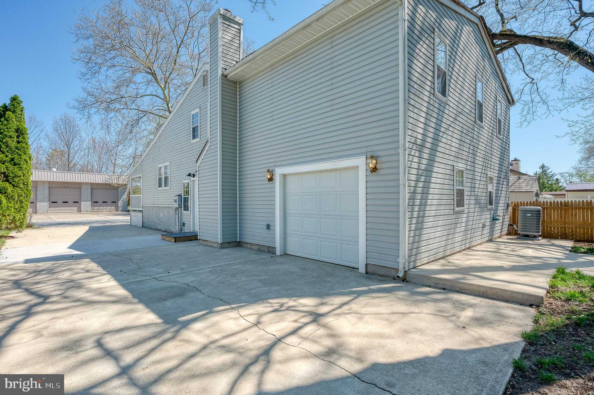 406 Laburnum Rd photo 53