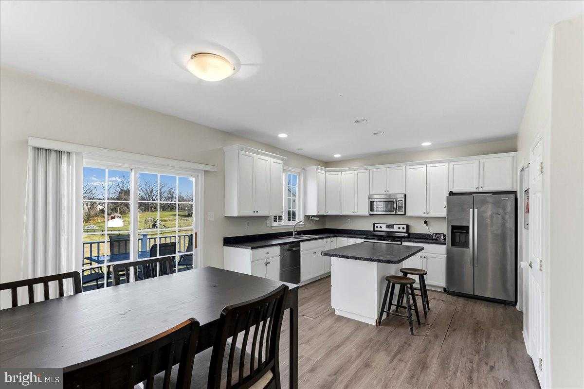 200 Ferguson St photo 17