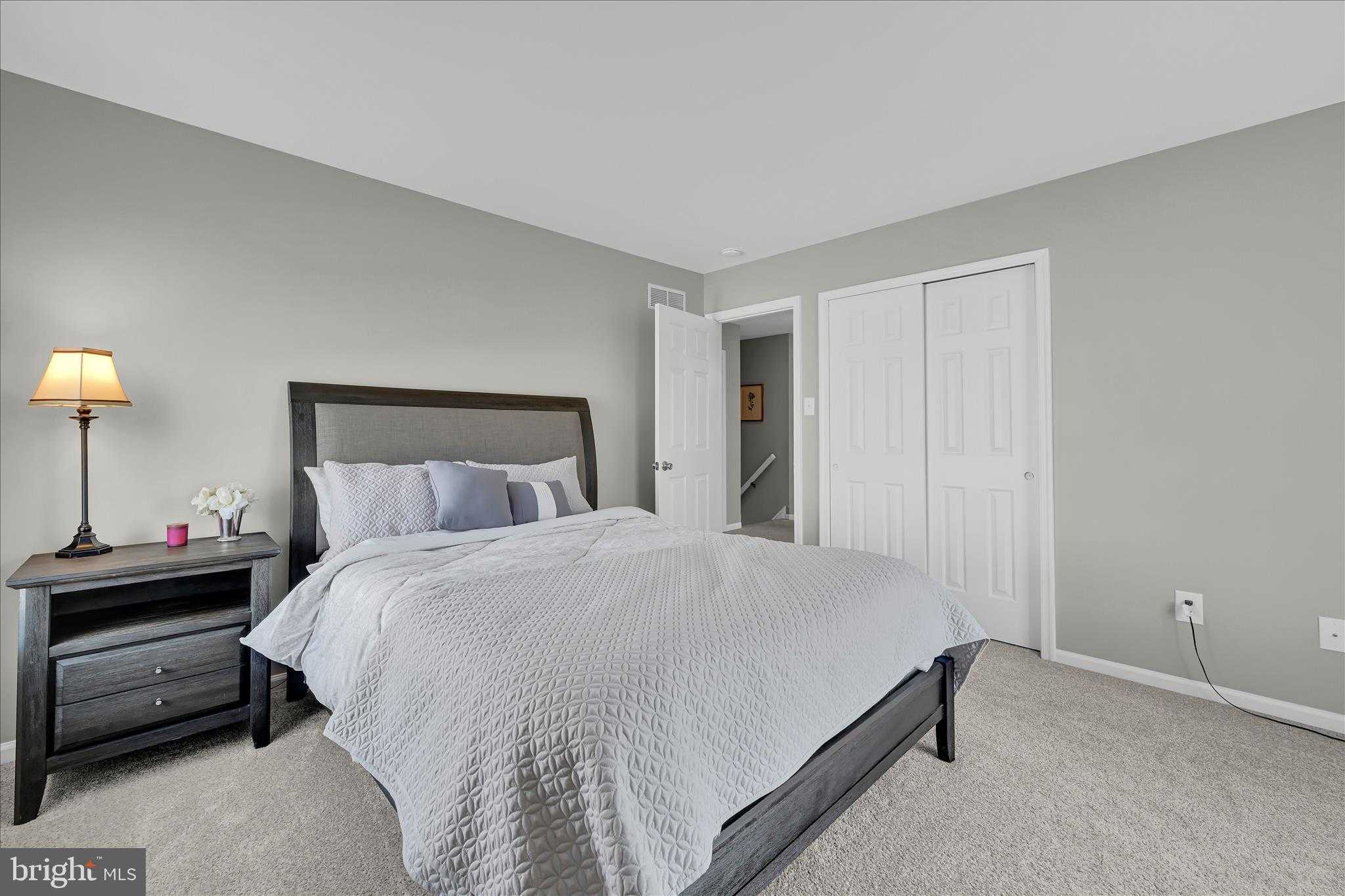 1123 Pheasant Run photo 20