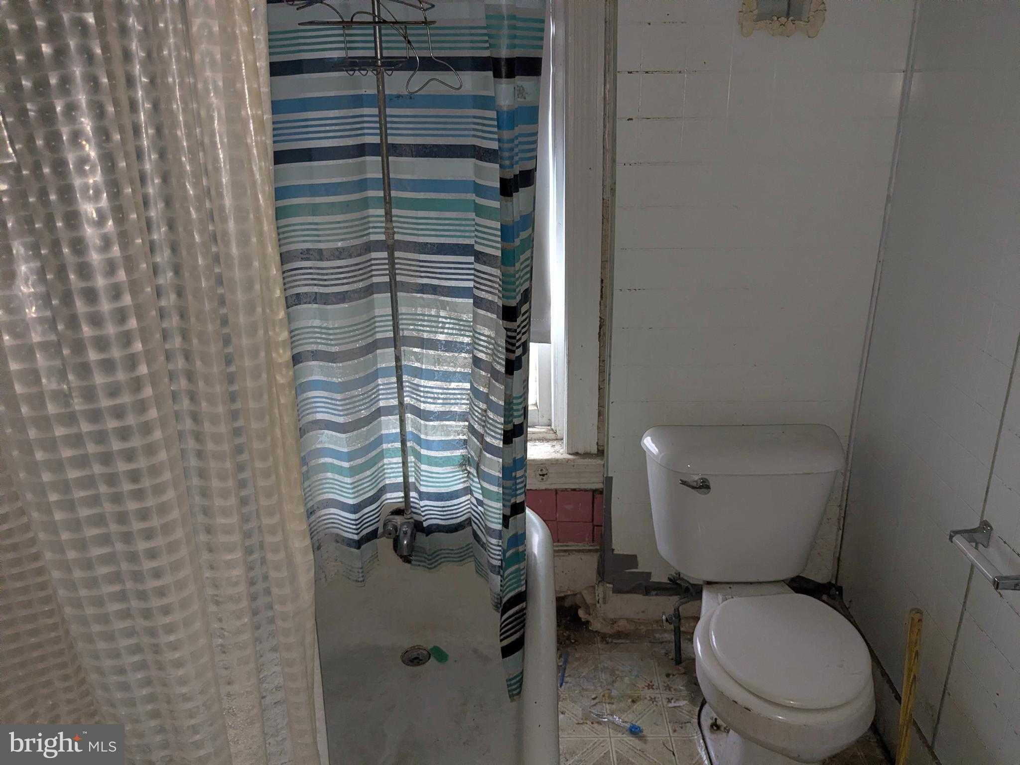 146 N 58th St photo 9