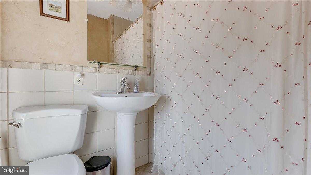 12 Chestnut Ave photo 15