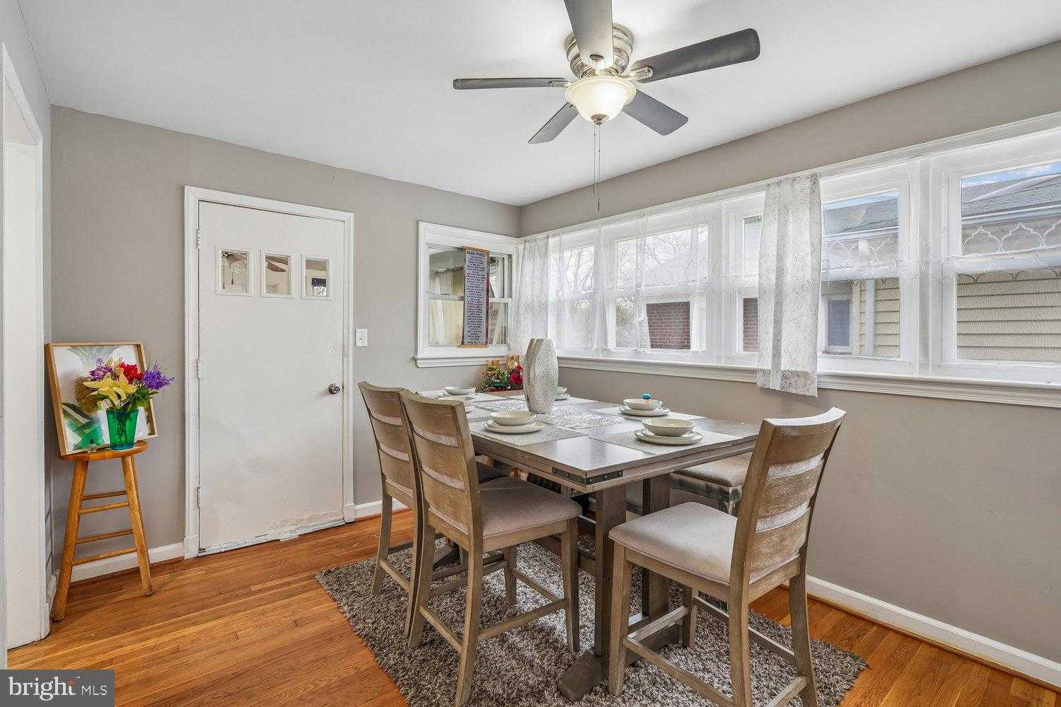 10128 Dallas Ave photo 6