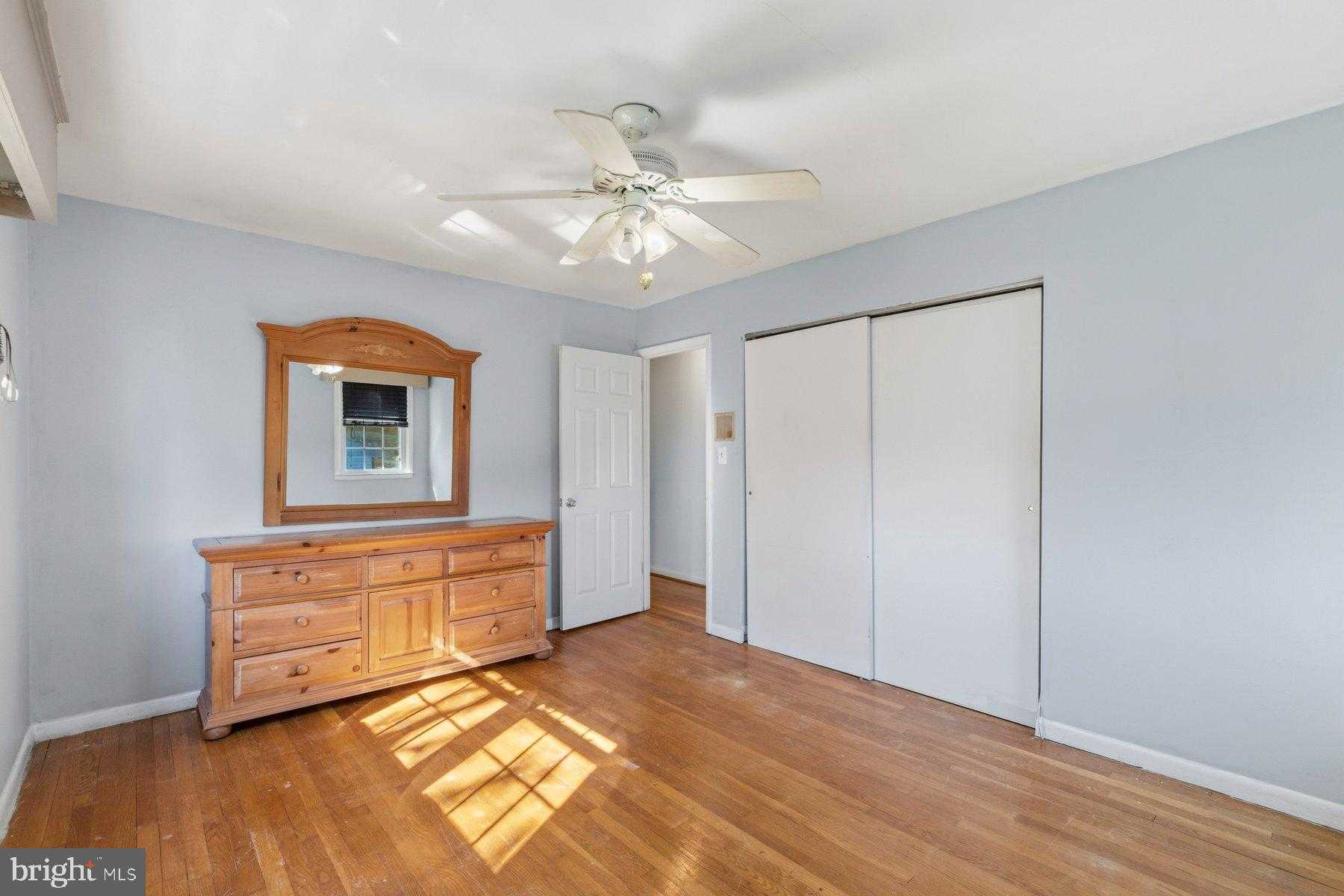 2413 Spring Lake Dr photo 16